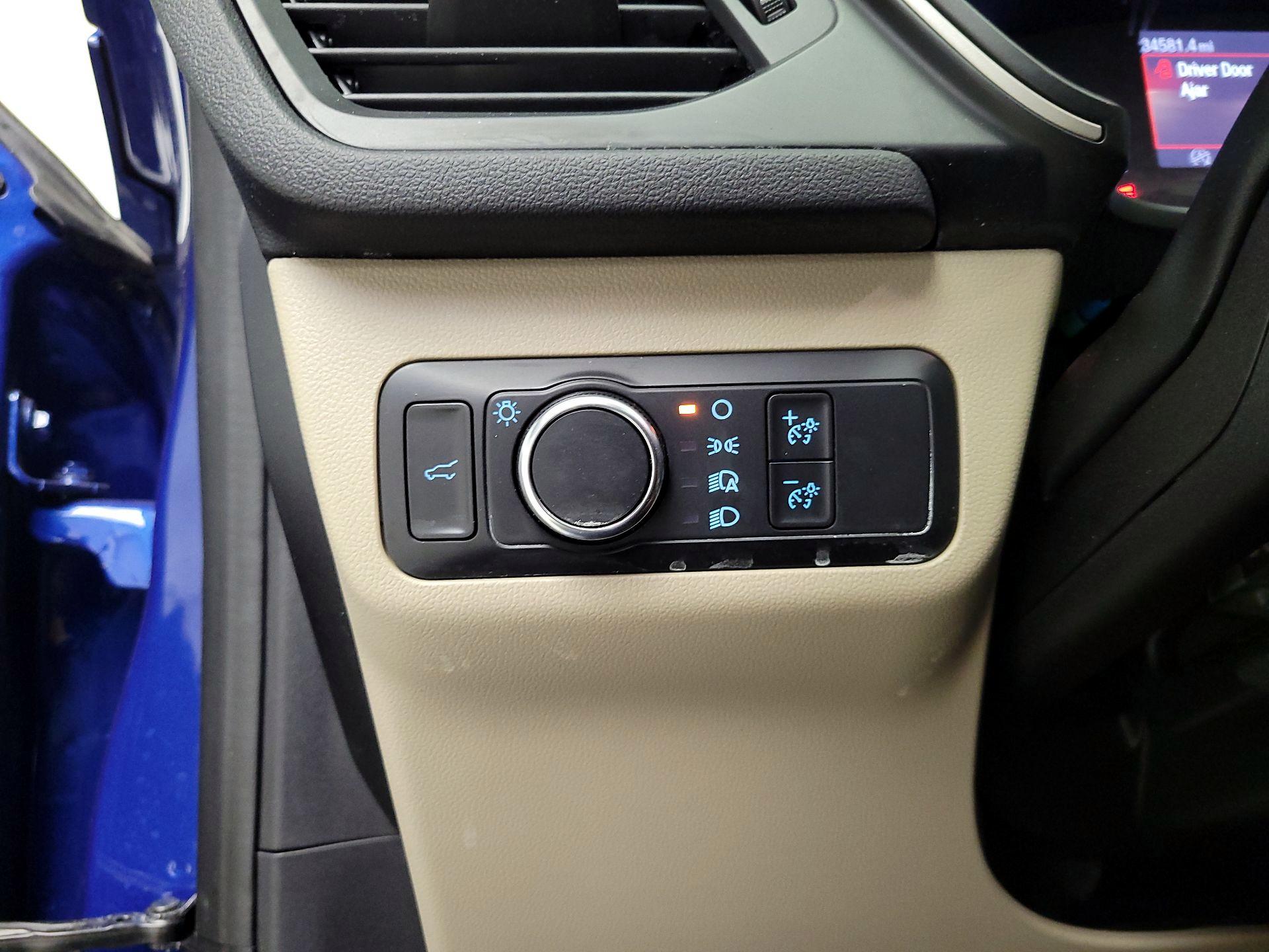 Thumbnail: 2022 Ford Escape - 13