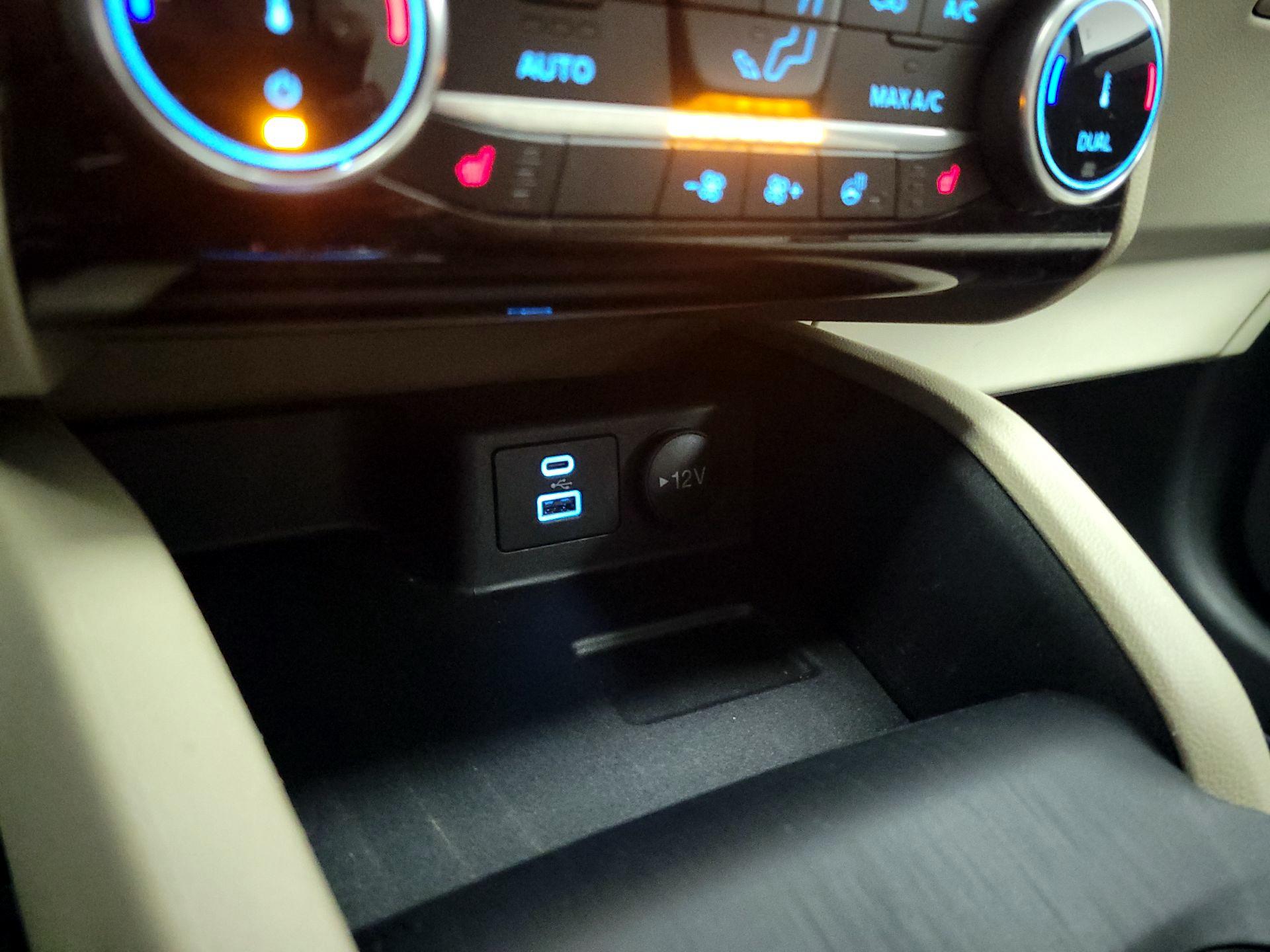 Thumbnail: 2022 Ford Escape - 18