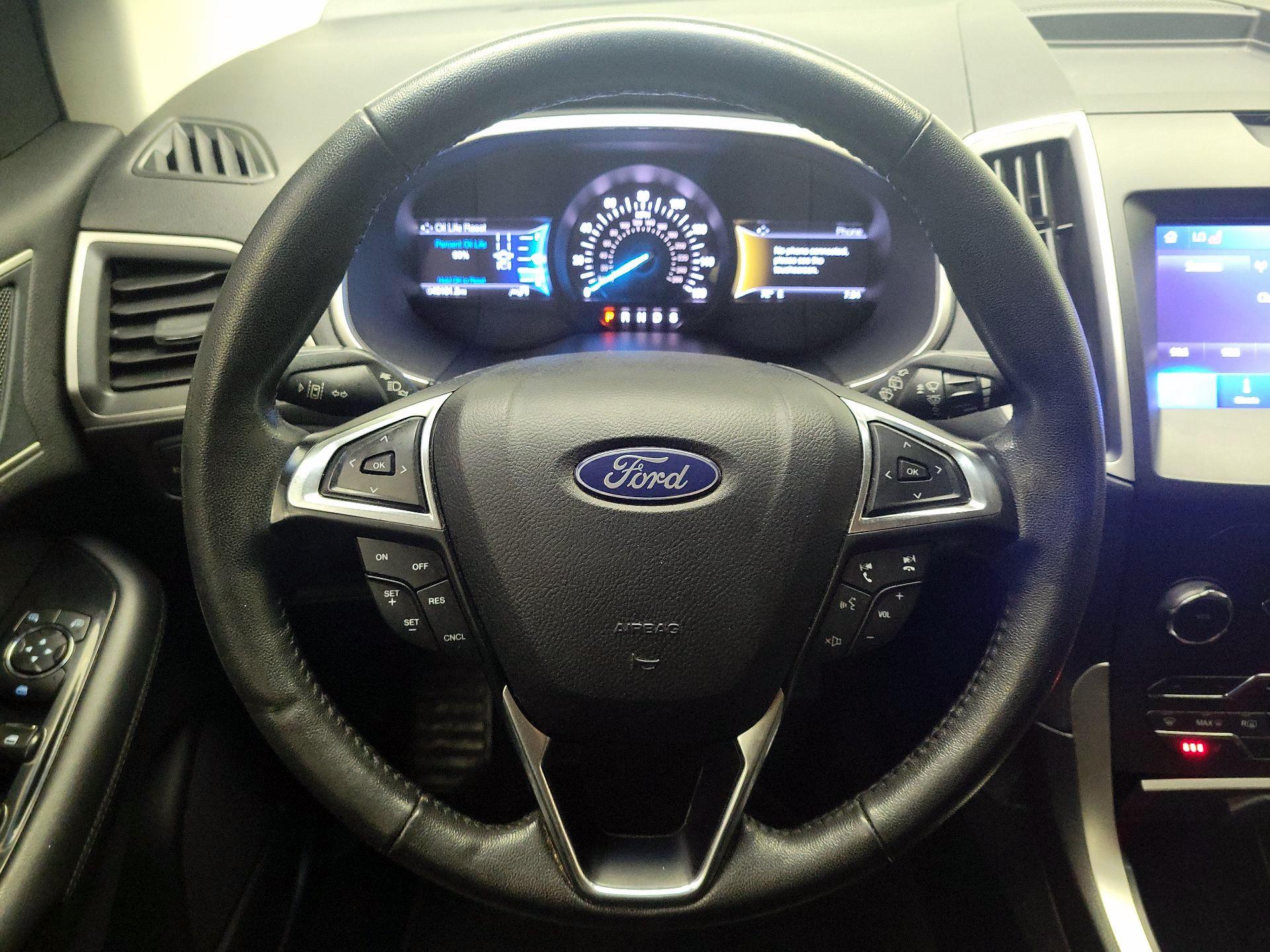 Thumbnail: 2020 Ford Edge - 10