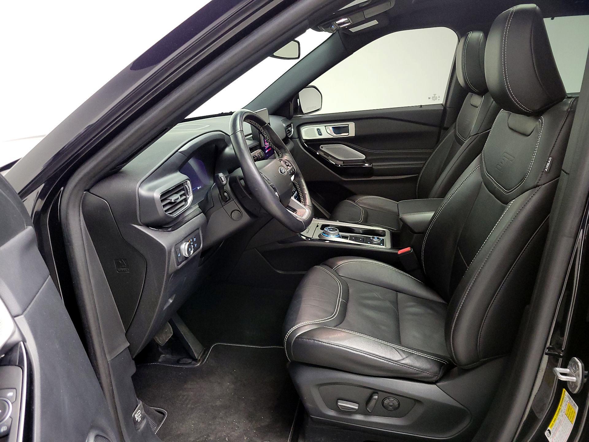 Thumbnail: 2022 Ford Explorer - 11