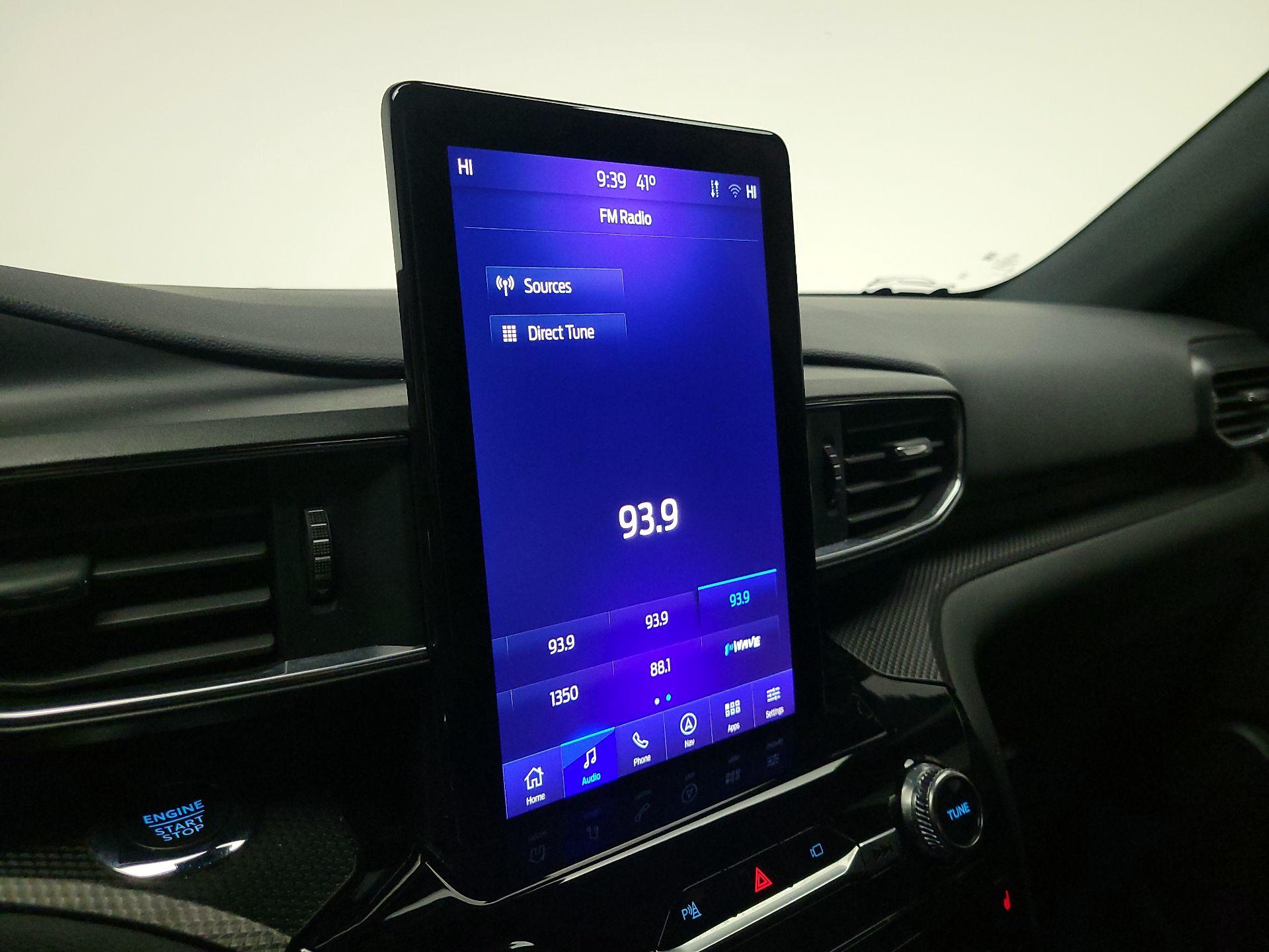 Thumbnail: 2022 Ford Explorer - 16