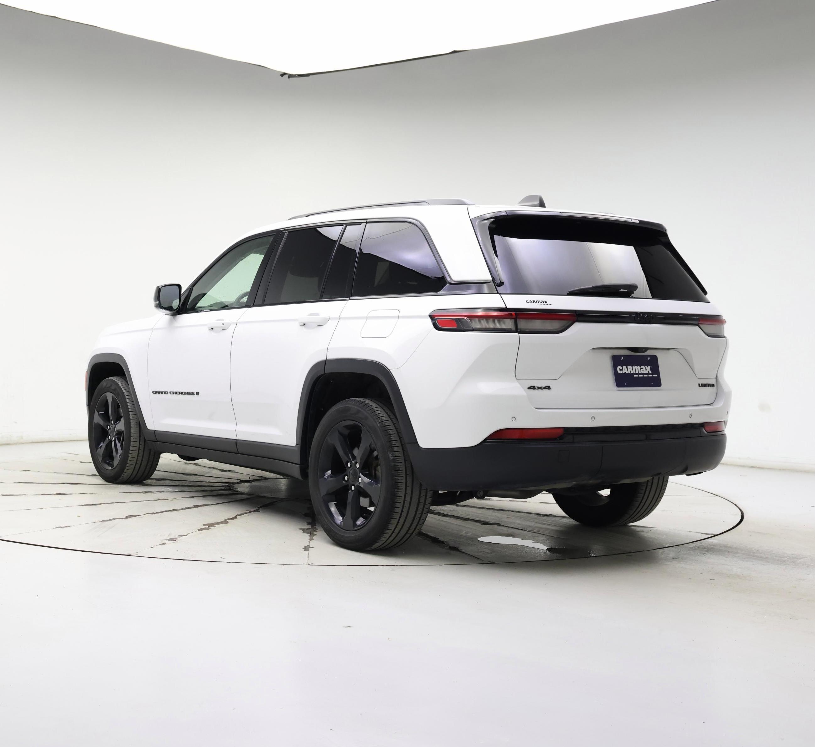 Thumbnail: 2023 Jeep Grand Cherokee - 2