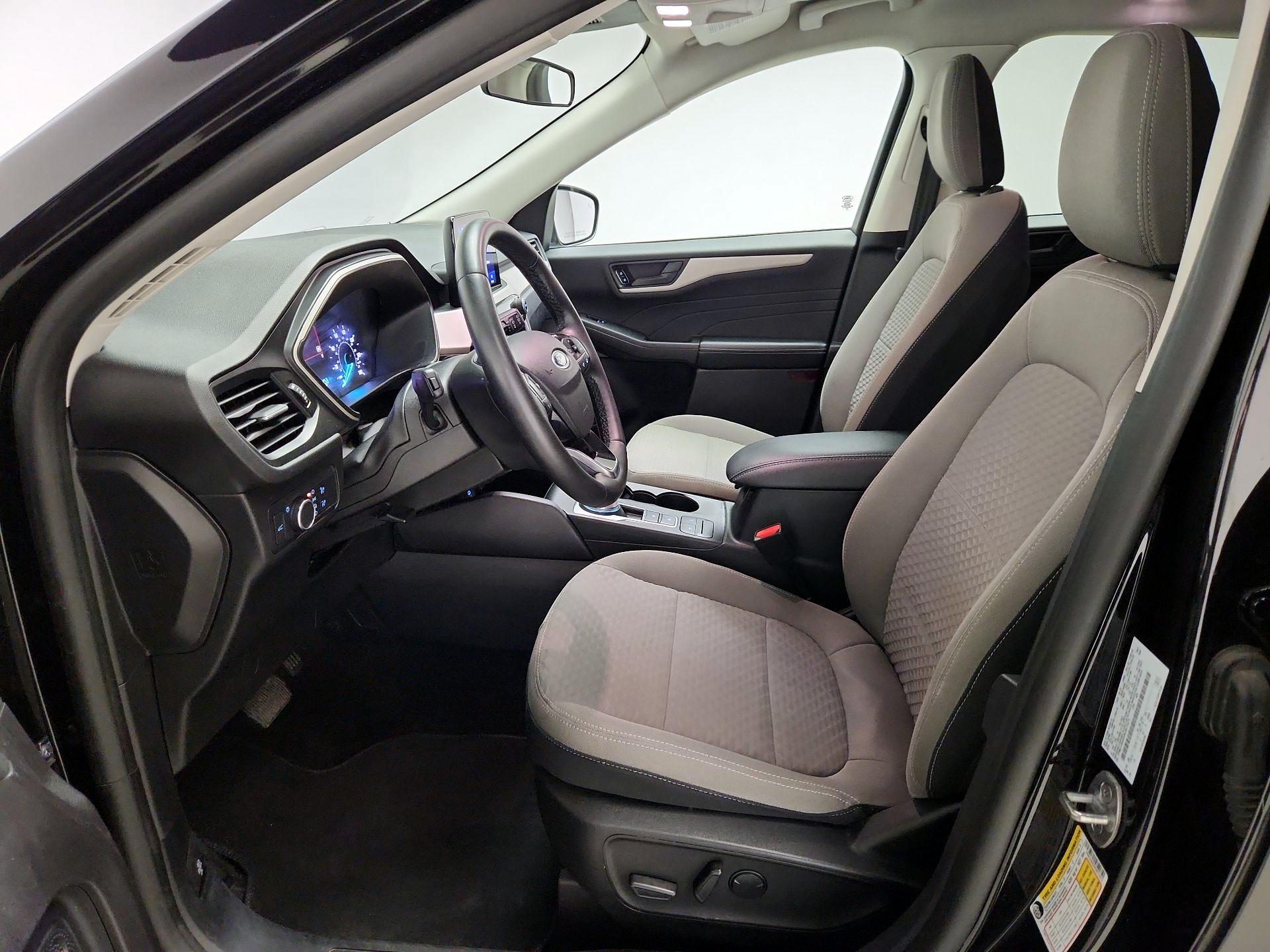 Thumbnail: 2022 Ford Escape - 11