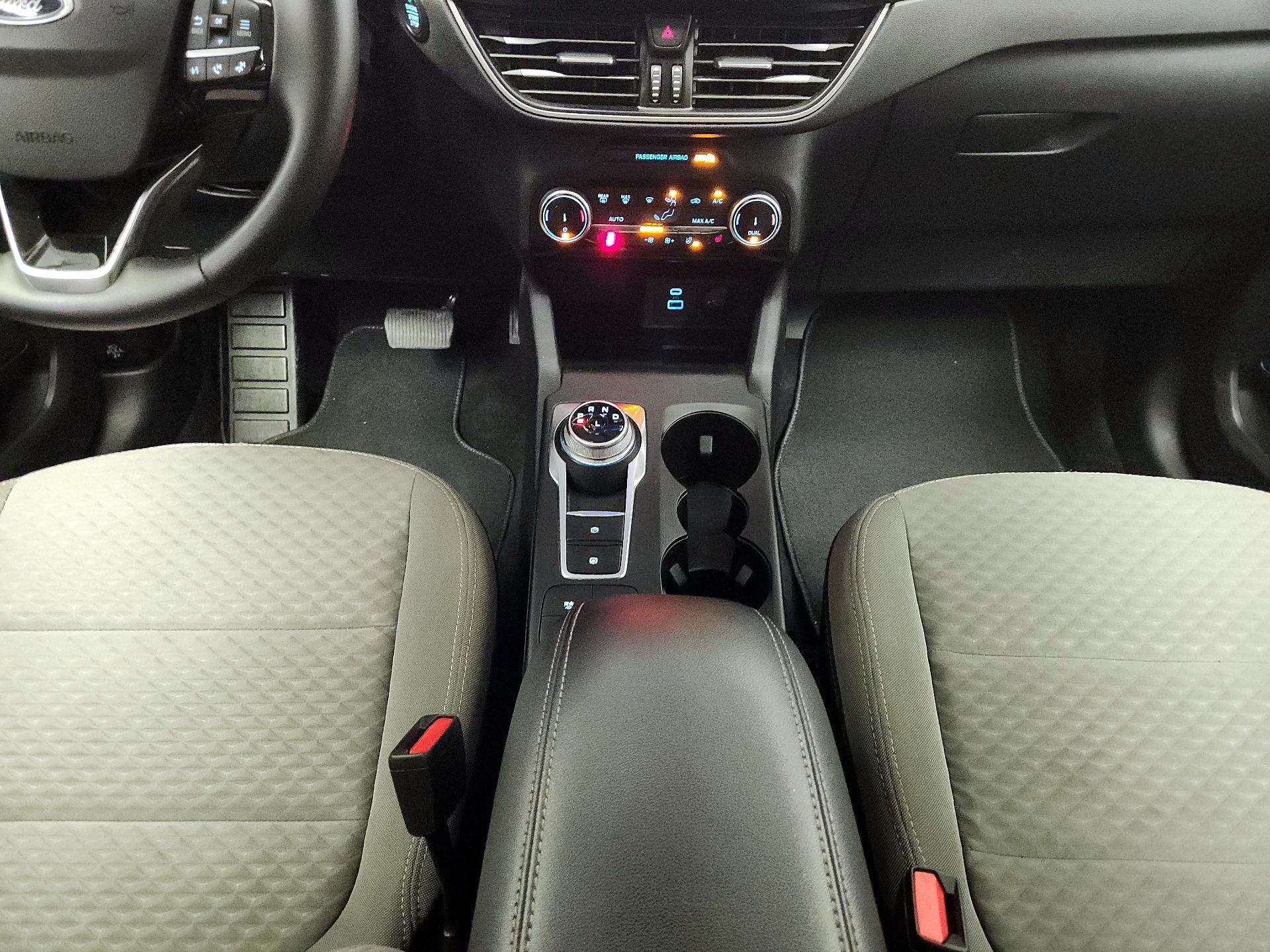 Thumbnail: 2022 Ford Escape - 17