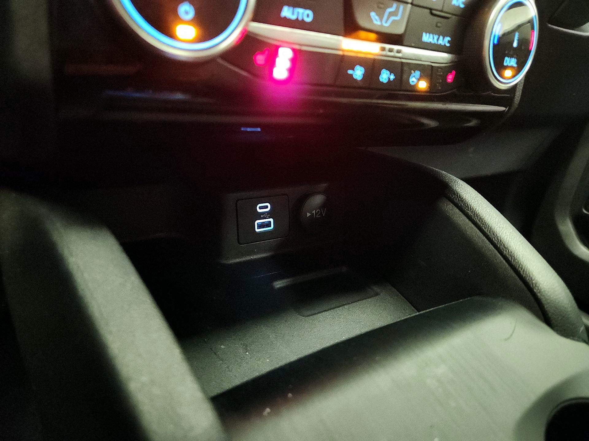 Thumbnail: 2022 Ford Escape - 18