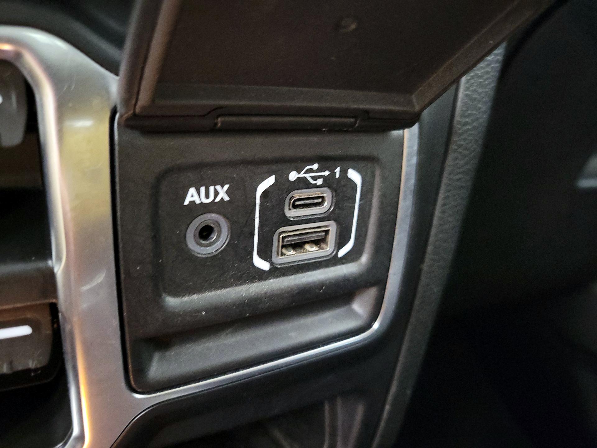 Thumbnail: 2021 Jeep Gladiator - 19