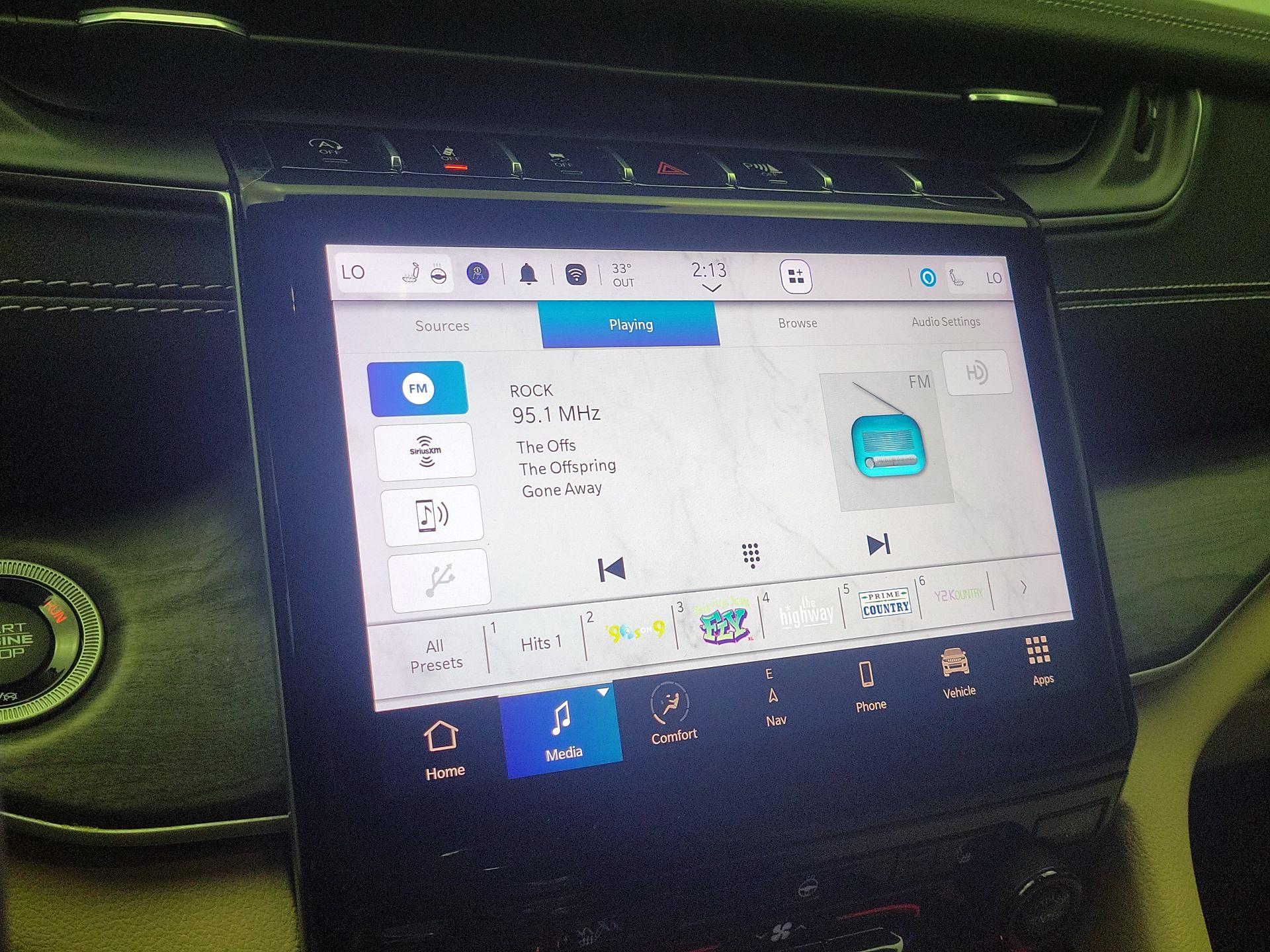 Thumbnail: 2023 Jeep Grand Cherokee - 16