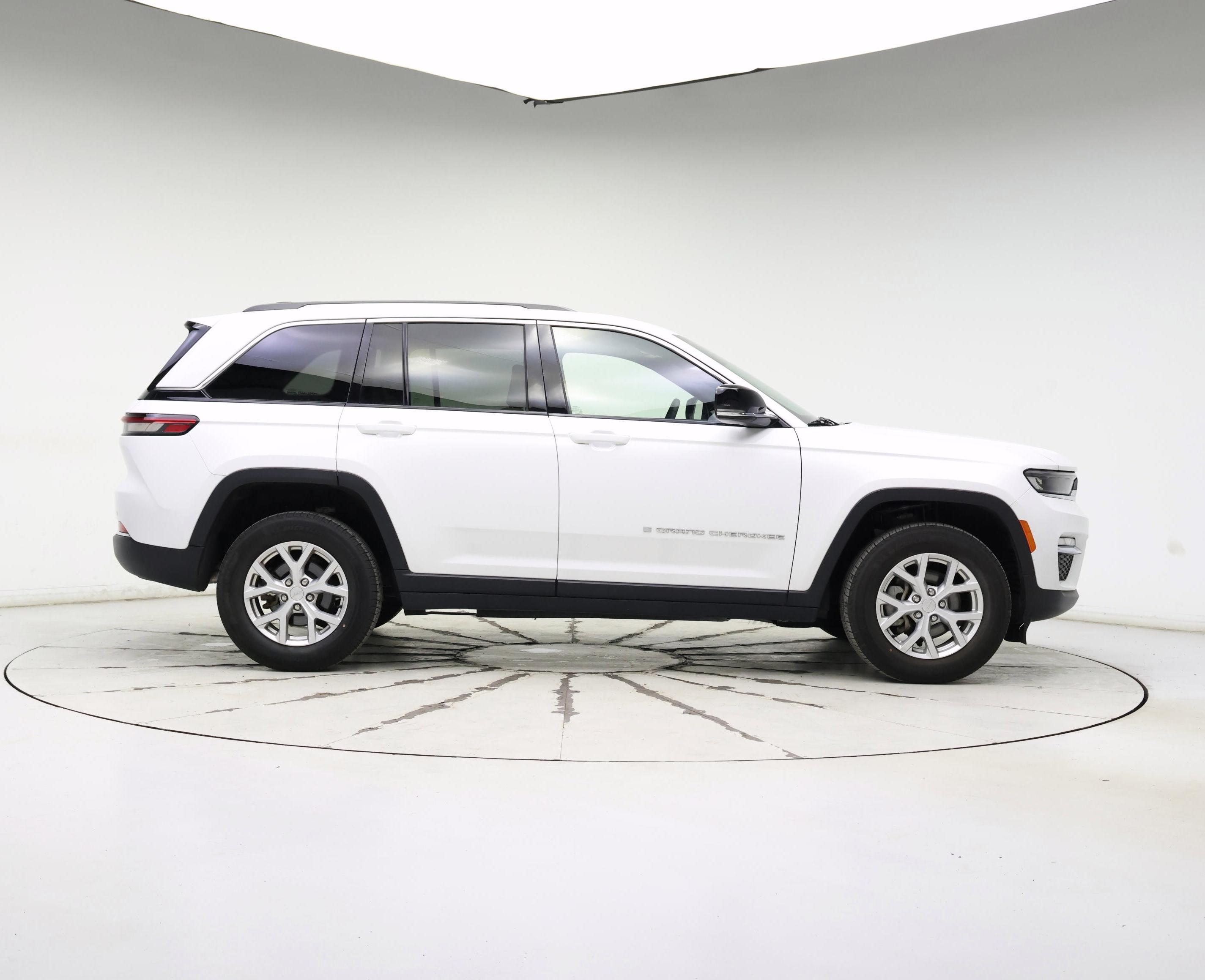Thumbnail: 2023 Jeep Grand Cherokee - 7