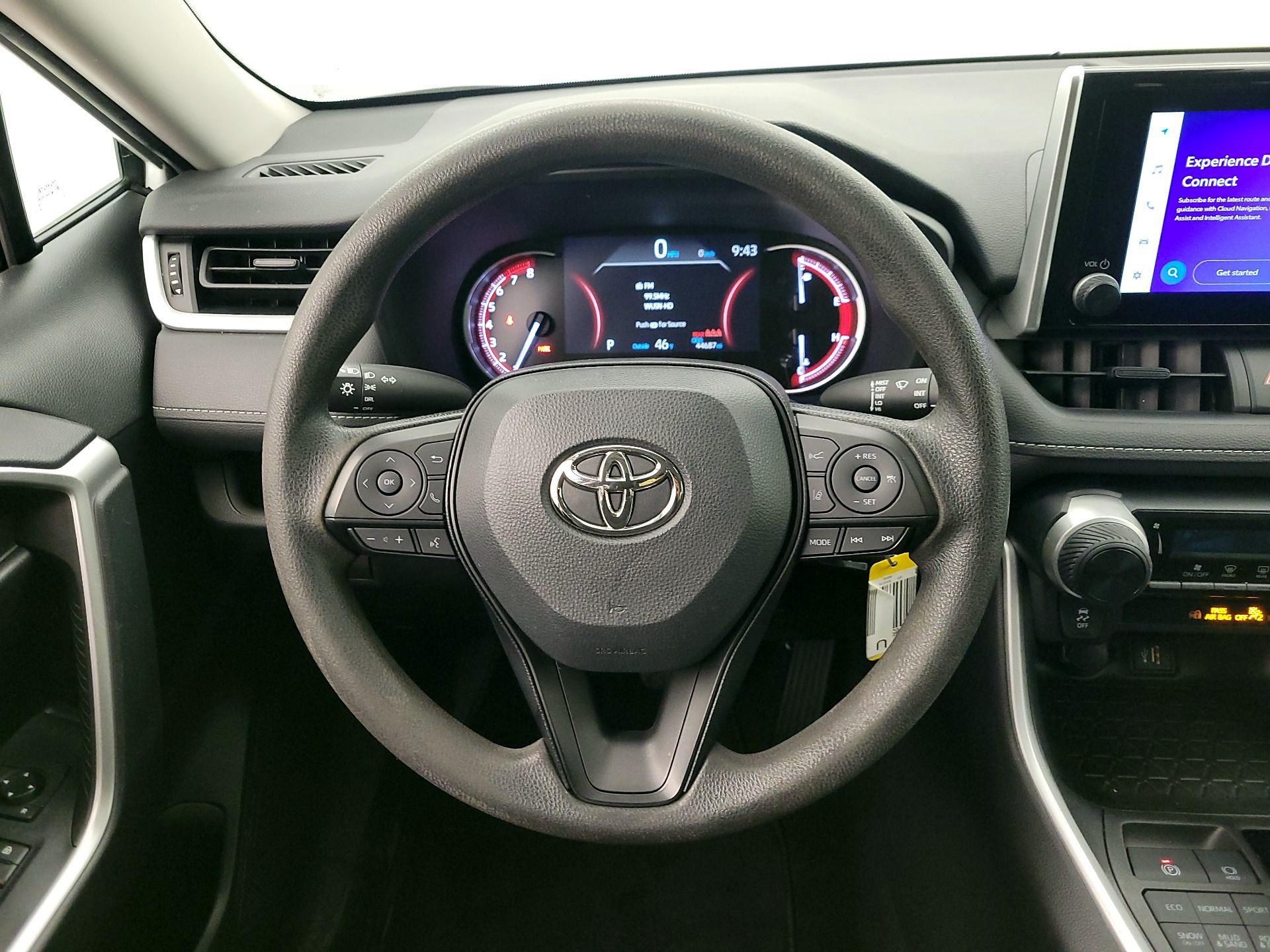 Thumbnail: 2023 Toyota RAV4 - 10