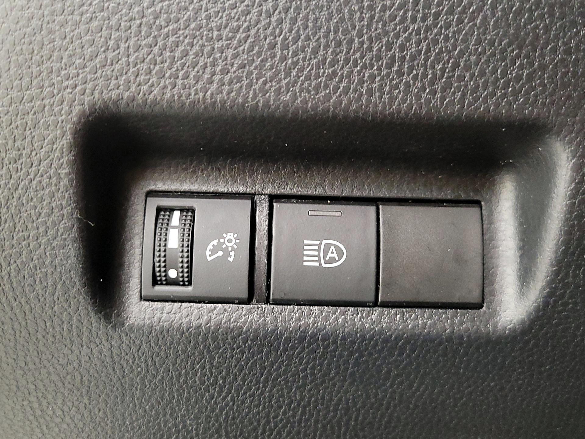 Thumbnail: 2023 Toyota RAV4 - 13