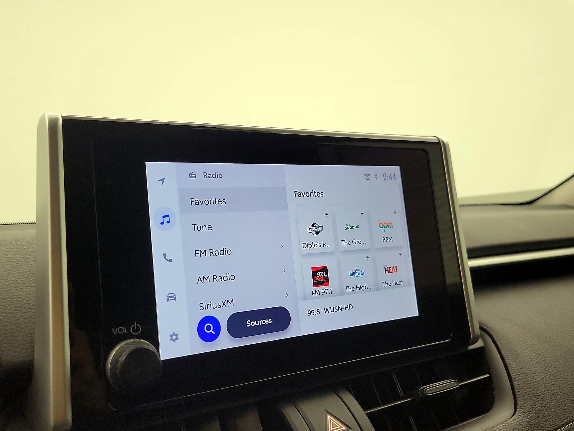 Thumbnail: 2023 Toyota RAV4 - 15