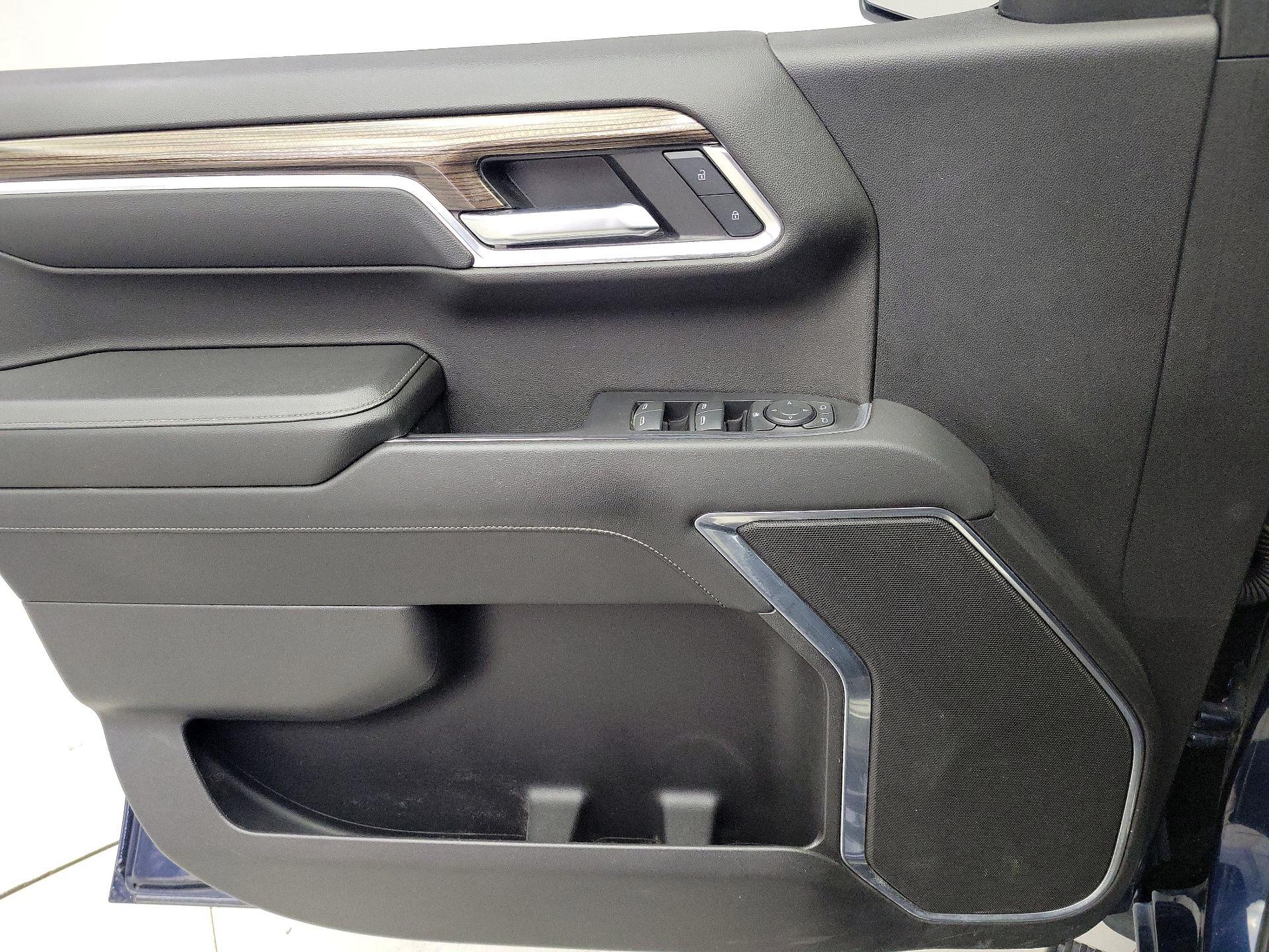 Thumbnail: 2022 Chevrolet Silverado 1500 - 12