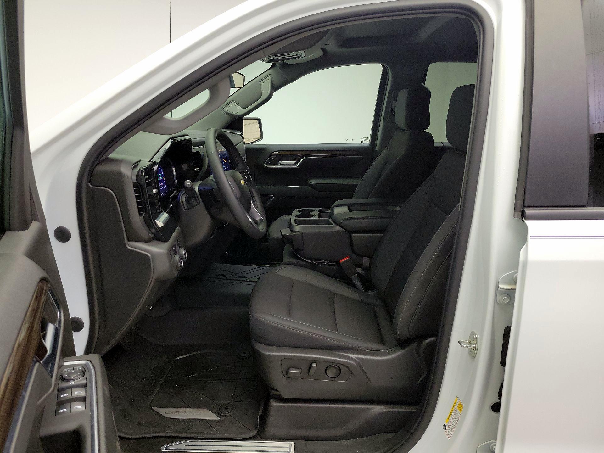 Thumbnail: 2023 Chevrolet Silverado 1500 - 11