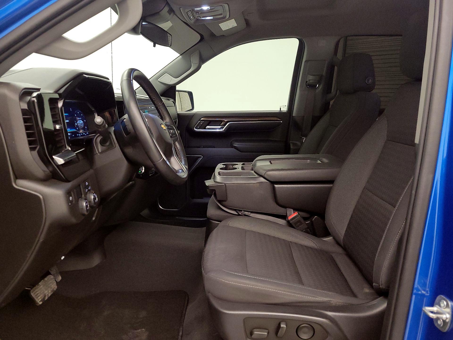 Thumbnail: 2023 Chevrolet Silverado 1500 - 11