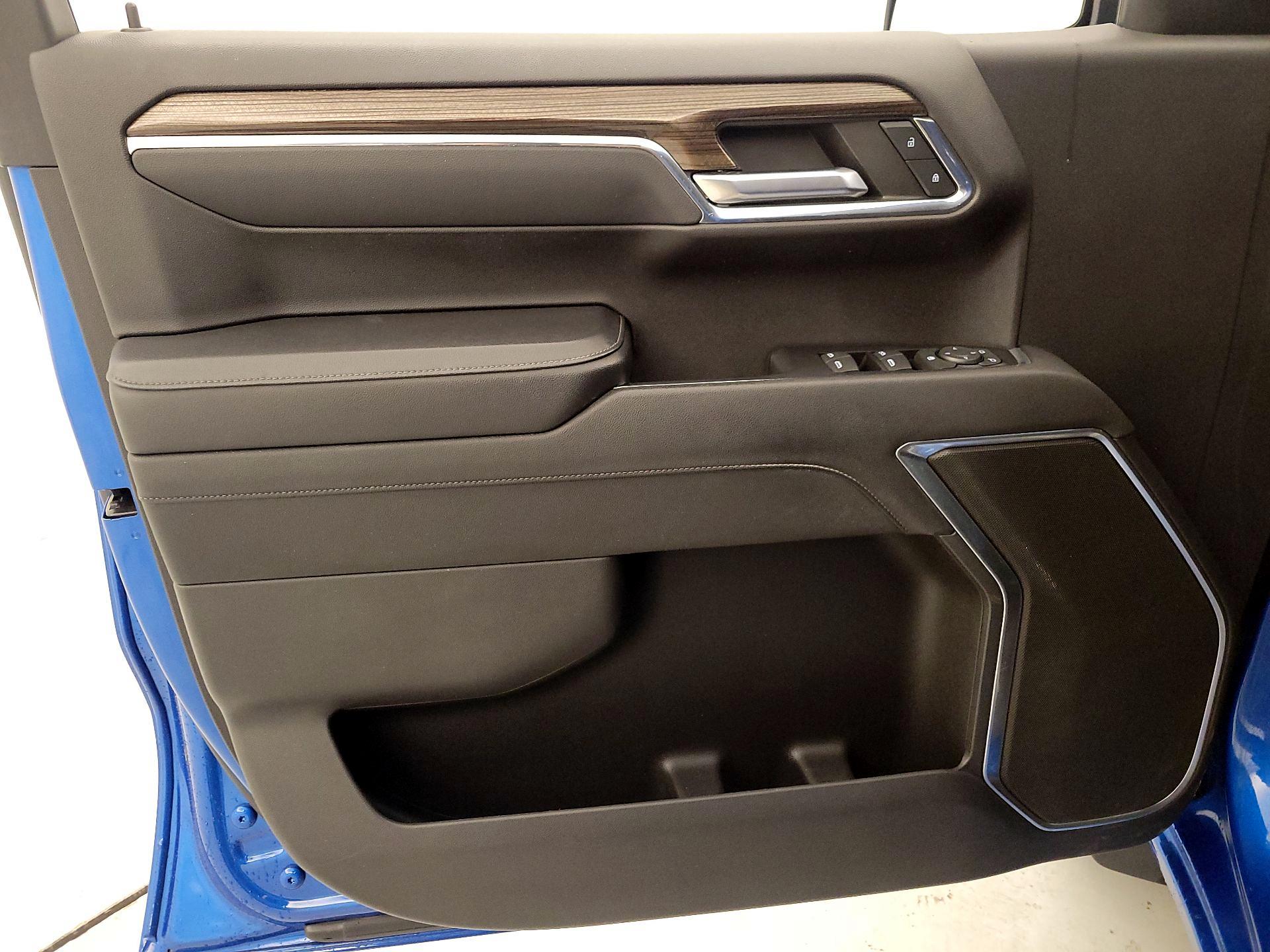 Thumbnail: 2023 Chevrolet Silverado 1500 - 12