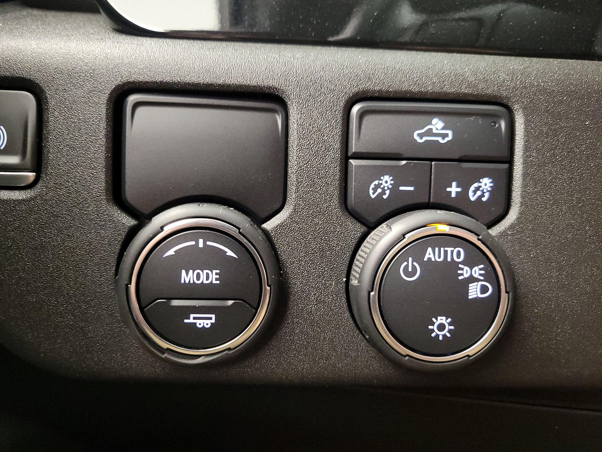 Thumbnail: 2023 Chevrolet Silverado 1500 - 13