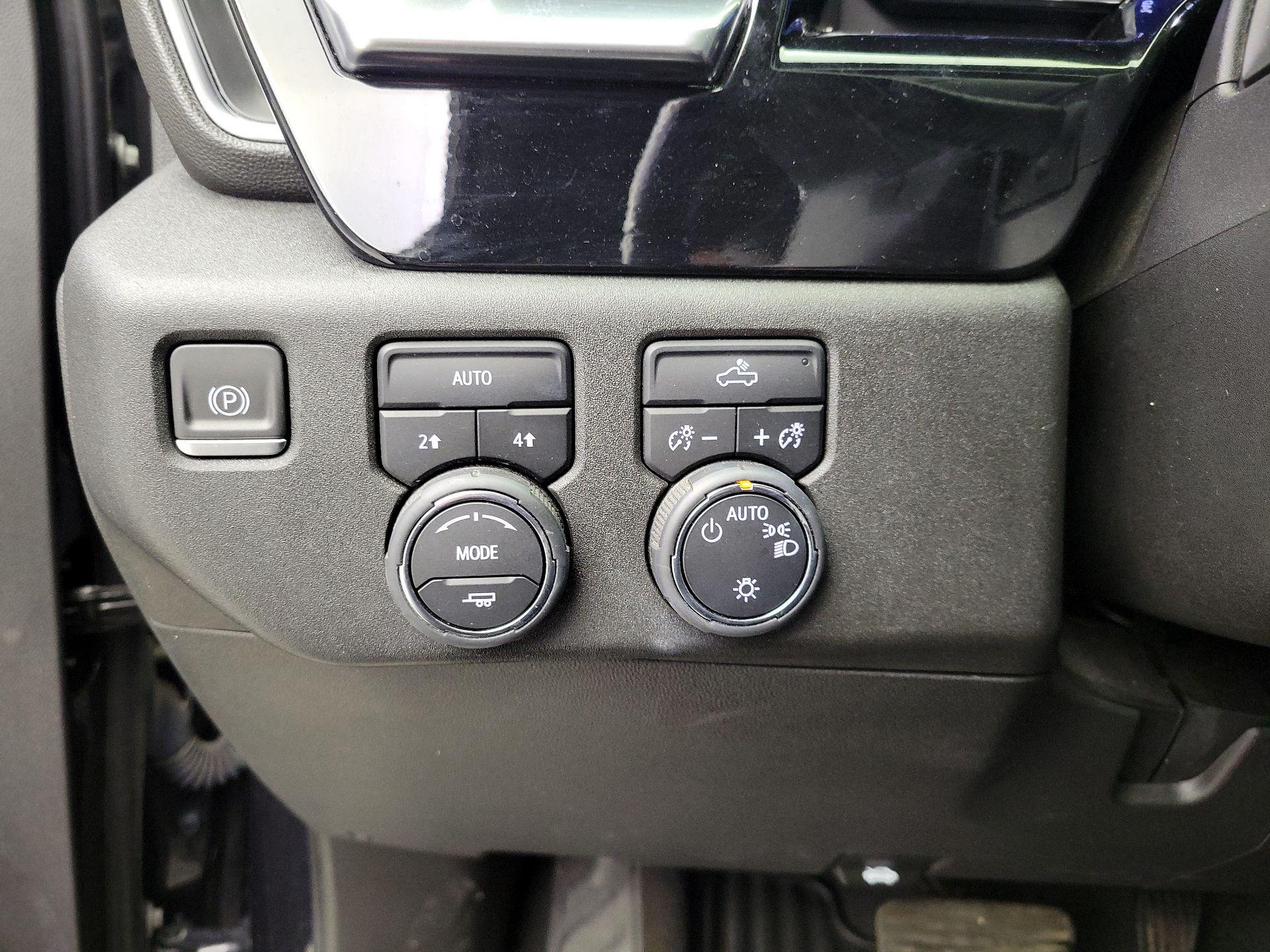 Thumbnail: 2022 Chevrolet Silverado 1500 - 13