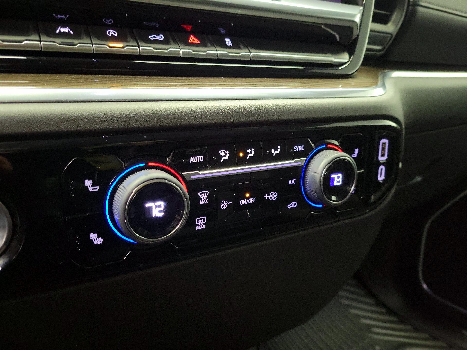 Thumbnail: 2022 Chevrolet Silverado 1500 - 17