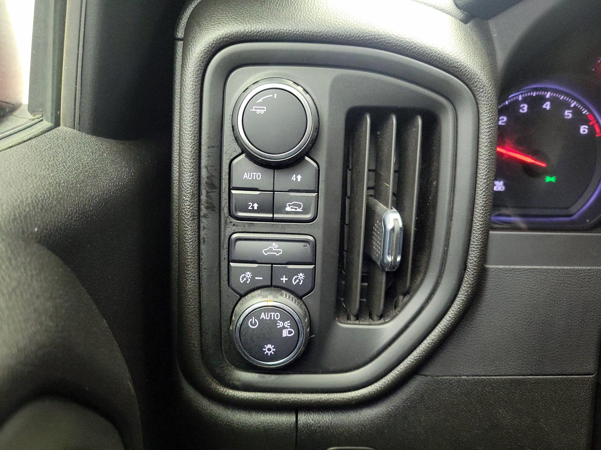 Thumbnail: 2022 Chevrolet Silverado 1500 - 13