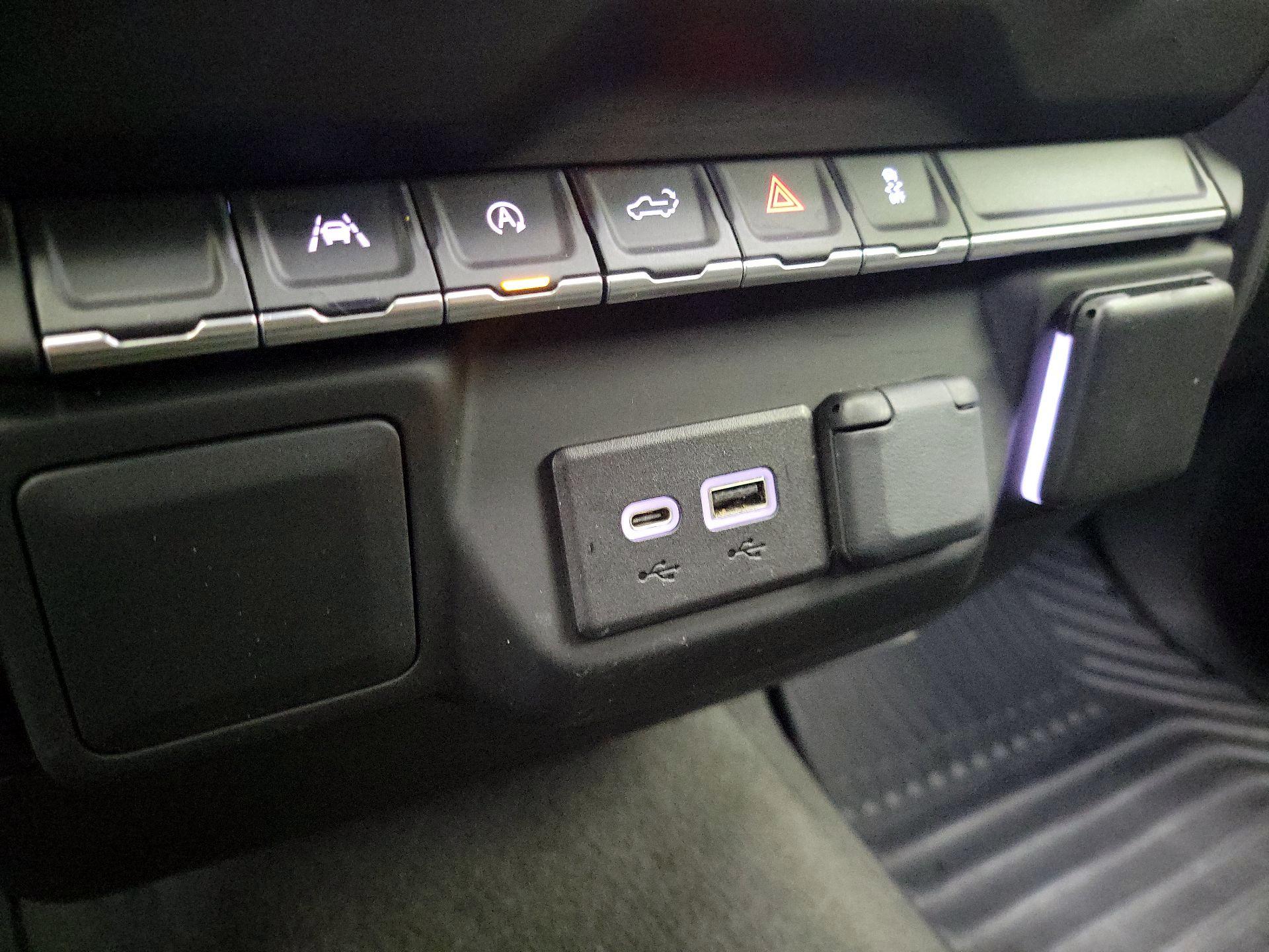 Thumbnail: 2022 Chevrolet Silverado 1500 - 18