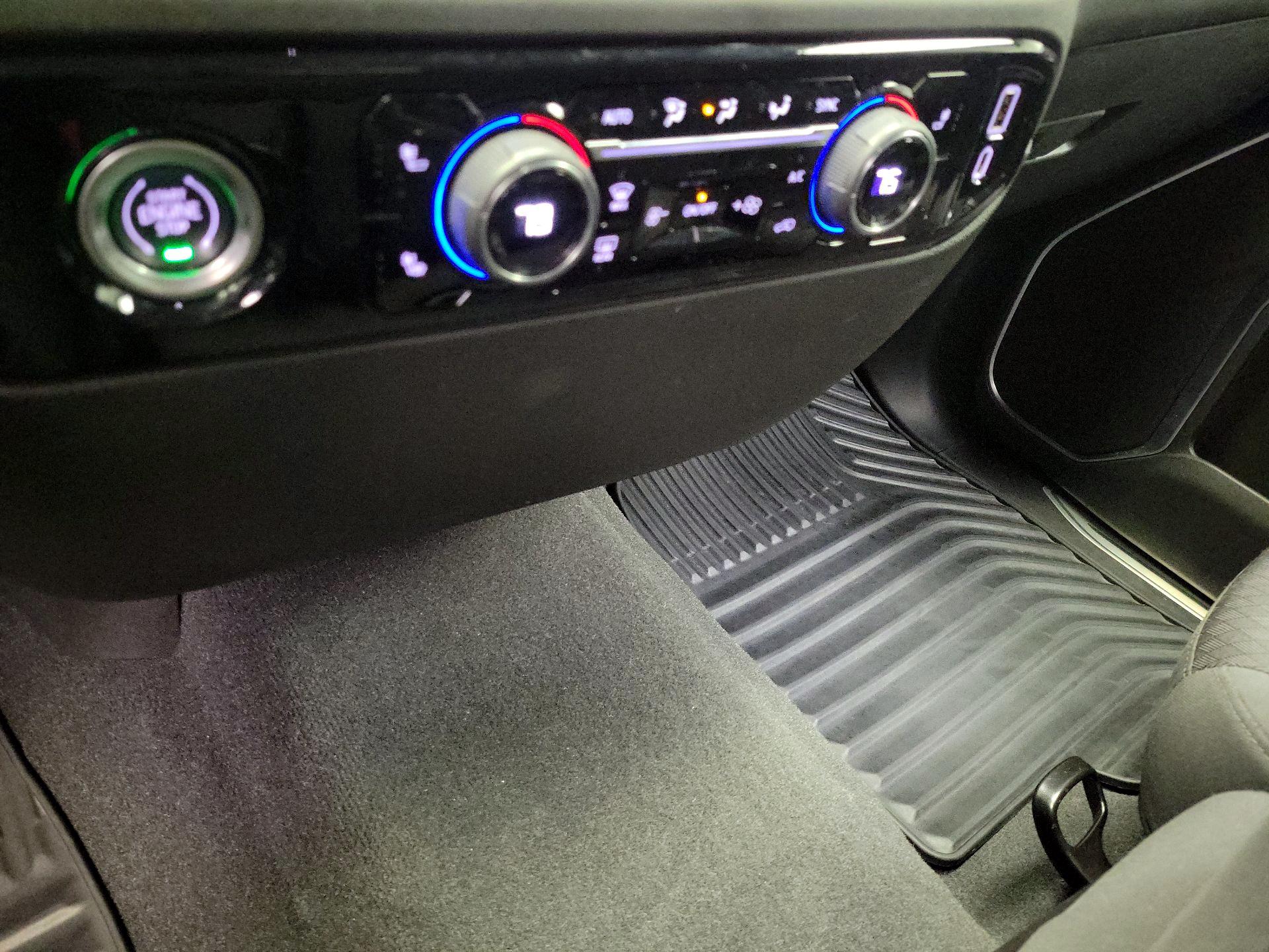 Thumbnail: 2022 Chevrolet Silverado 1500 - 16