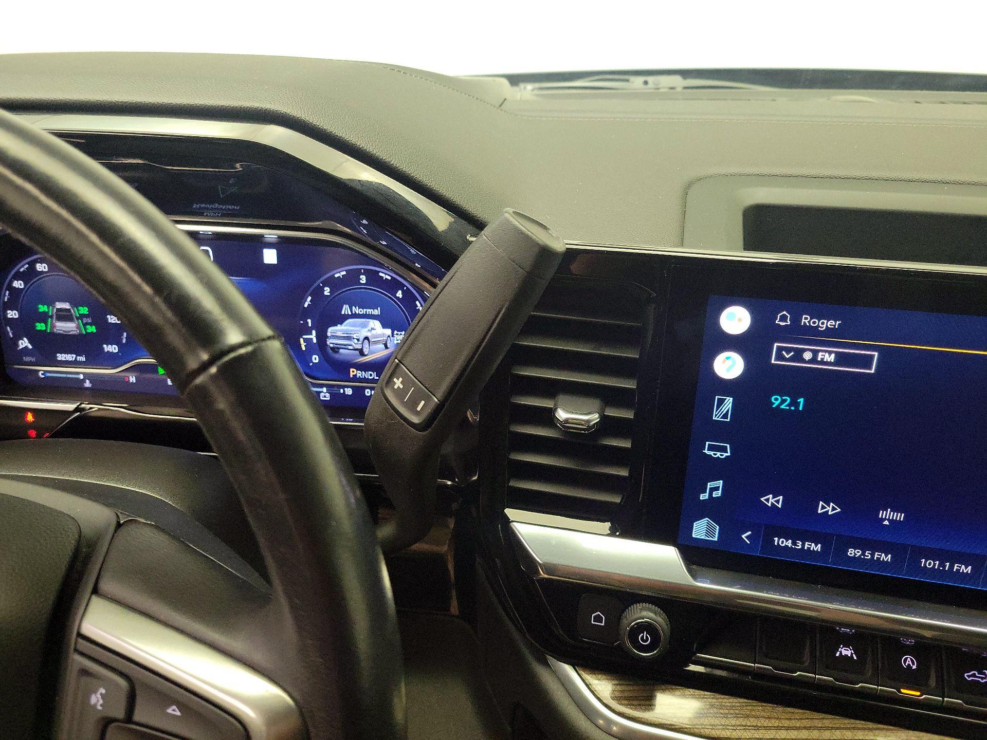 Thumbnail: 2022 Chevrolet Silverado 1500 - 17