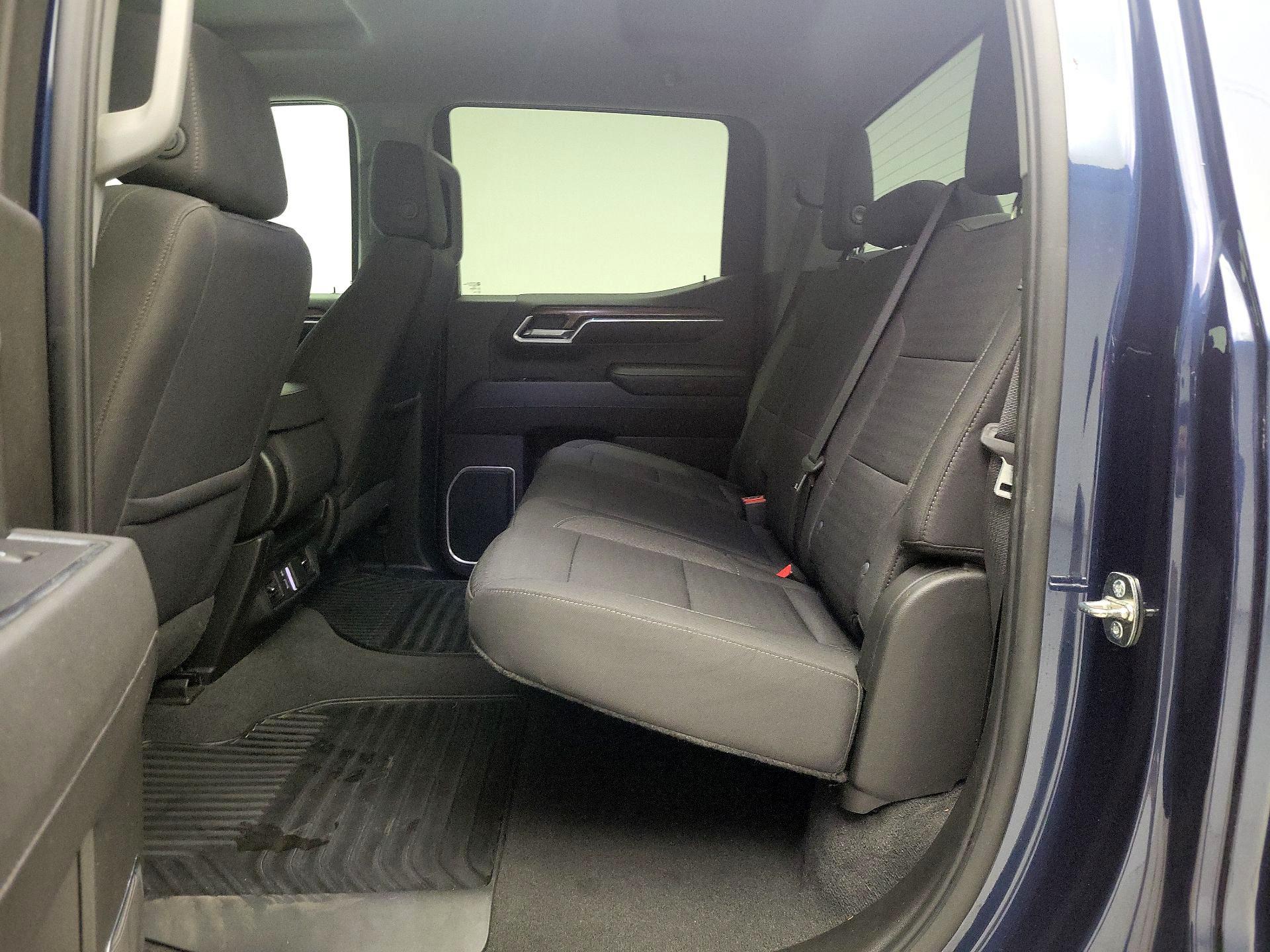 Thumbnail: 2022 Chevrolet Silverado 1500 - 19