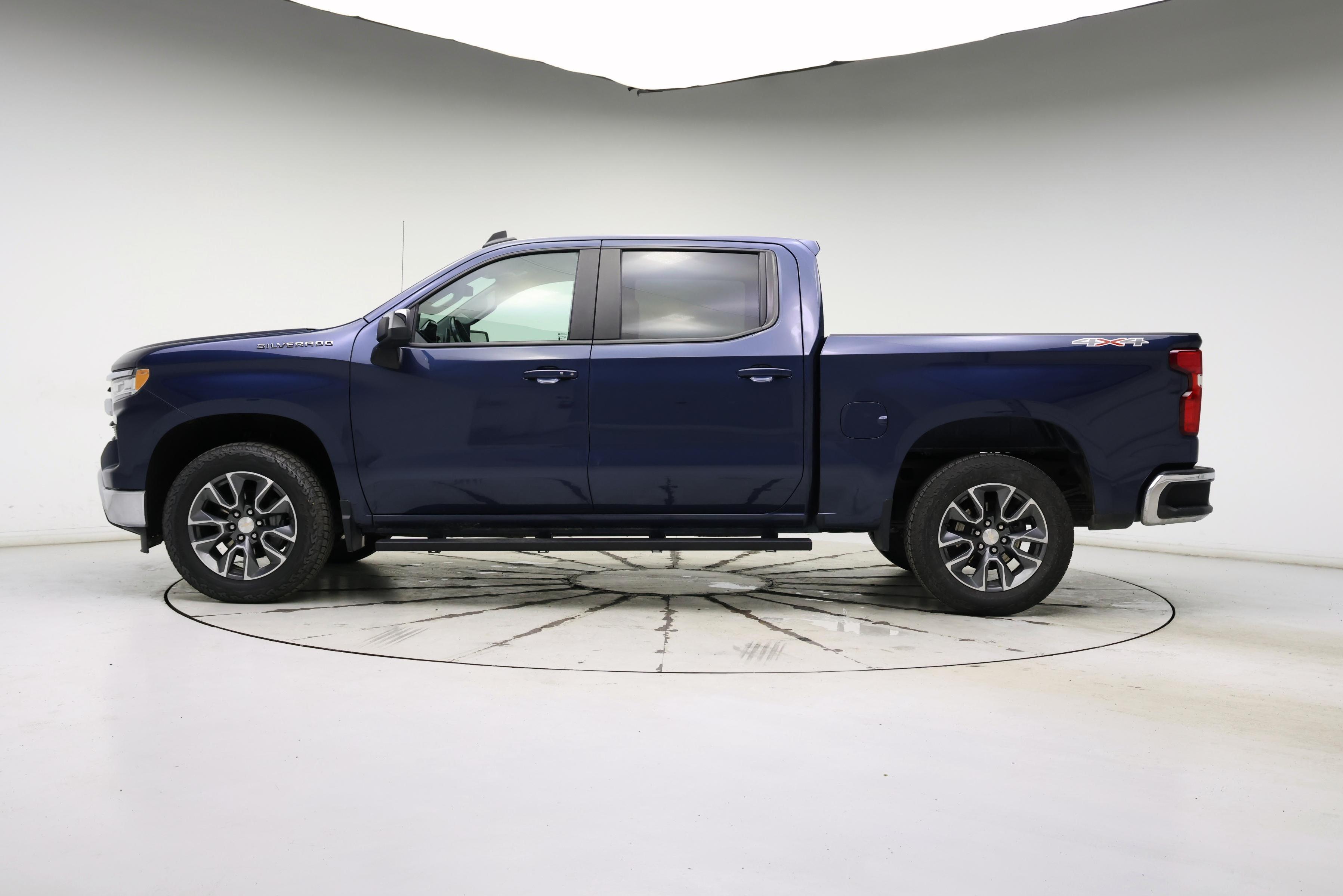 Thumbnail: 2022 Chevrolet Silverado 1500 - 3