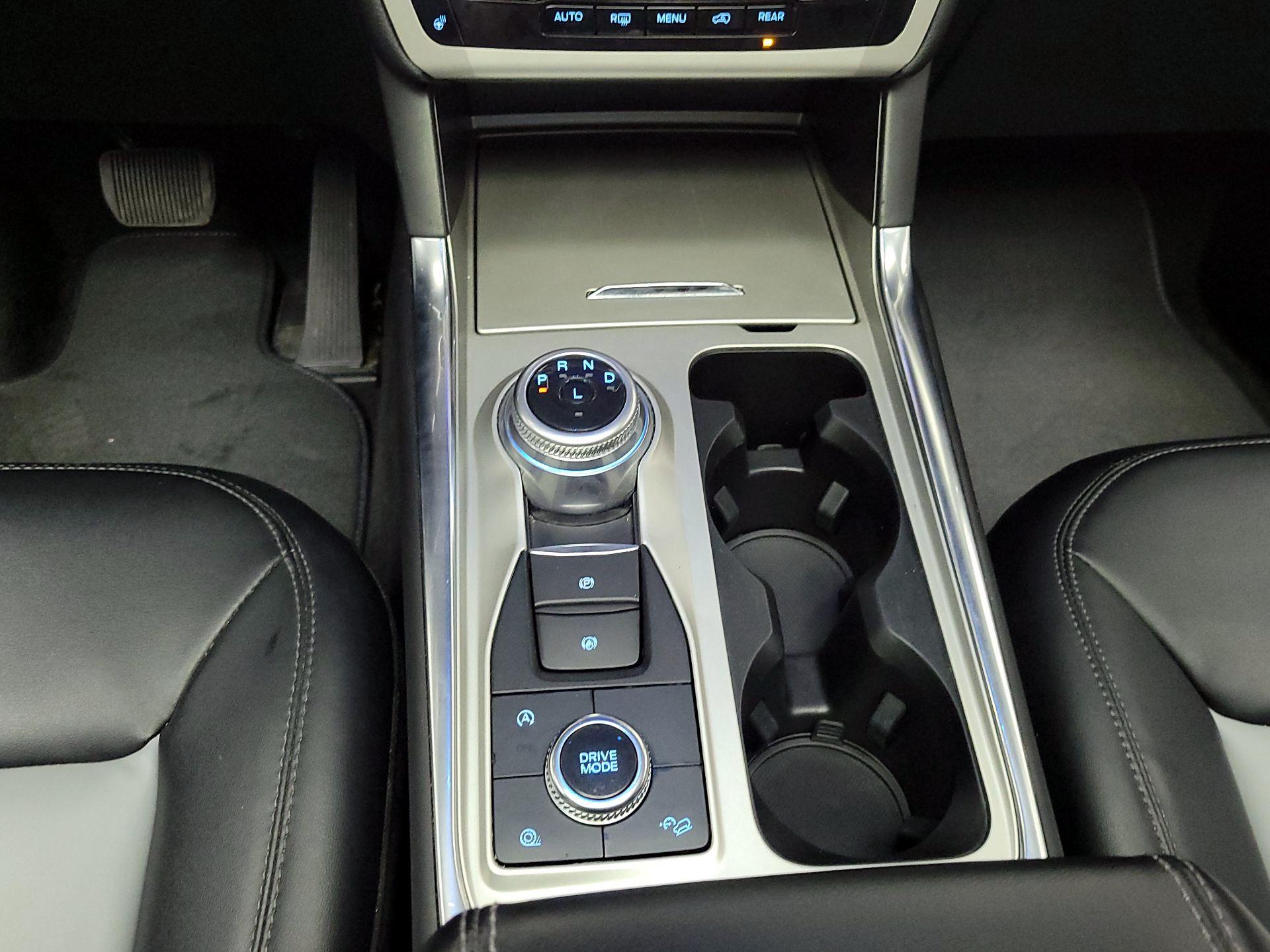 Thumbnail: 2023 Ford Explorer - 17