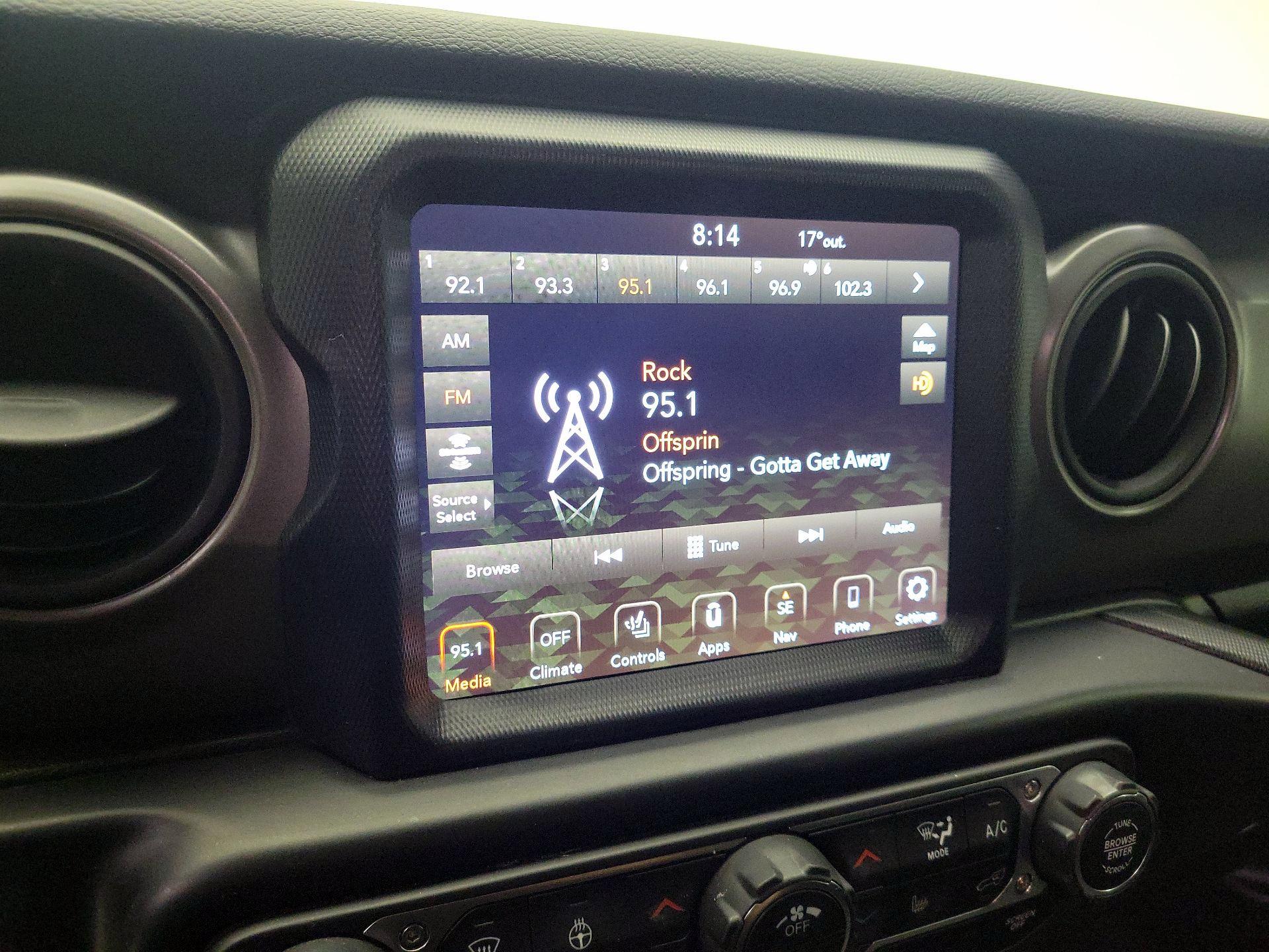 Thumbnail: 2022 Jeep Wrangler - 16