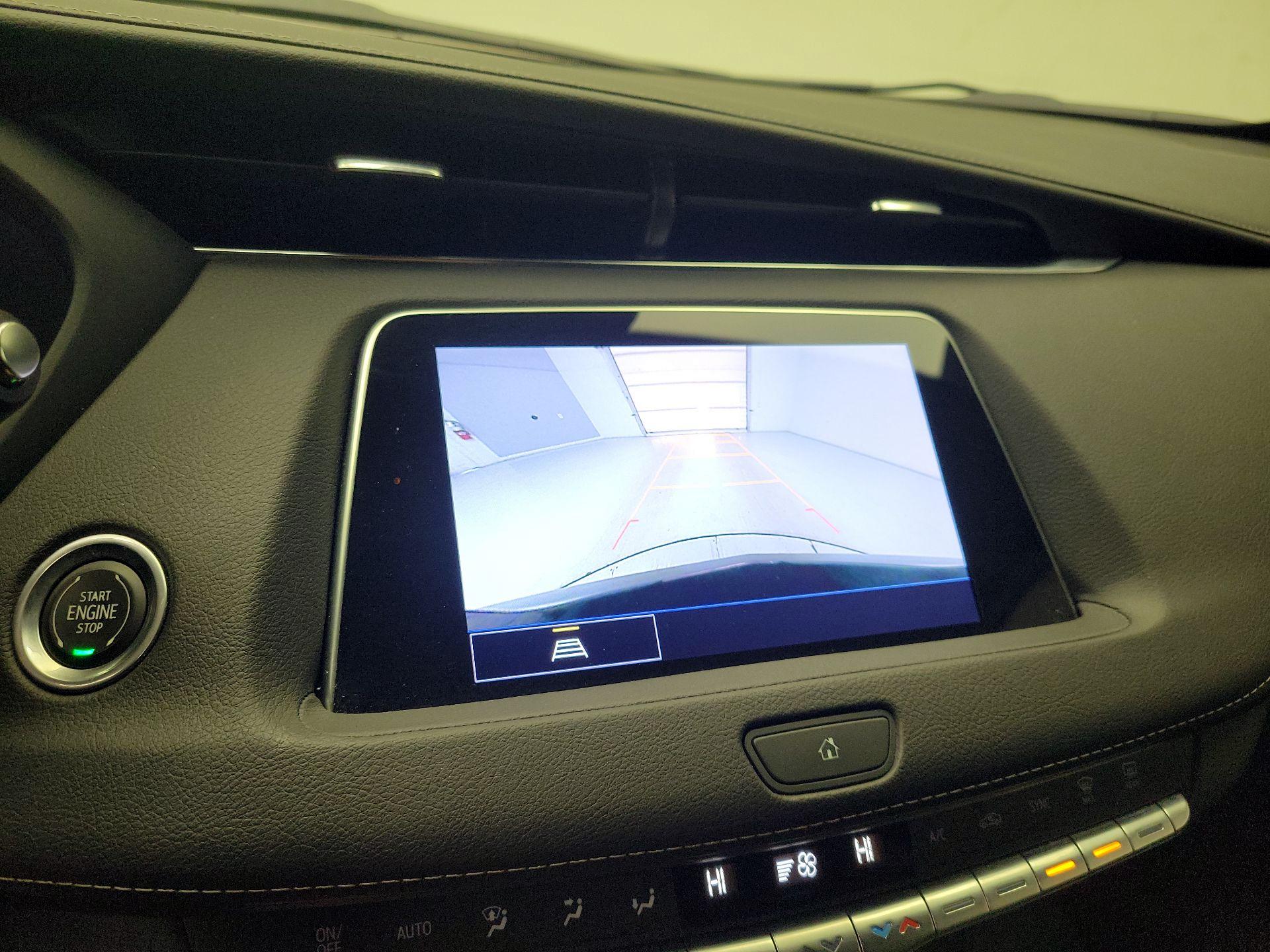 Thumbnail: 2022 Cadillac XT4 - 14