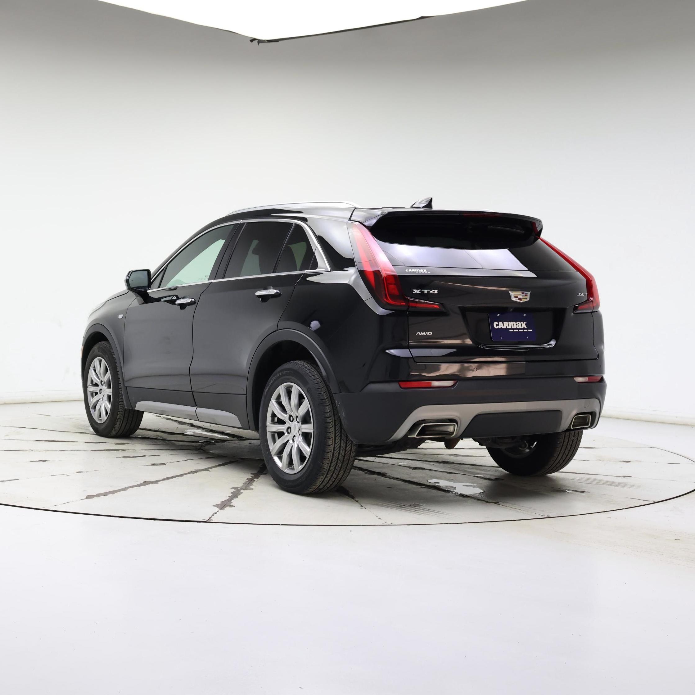 Thumbnail: 2022 Cadillac XT4 - 2