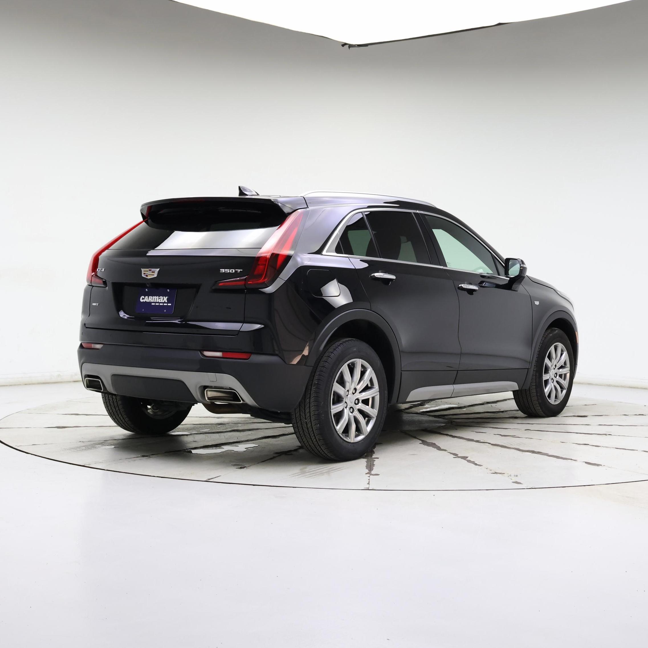 Thumbnail: 2022 Cadillac XT4 - 8