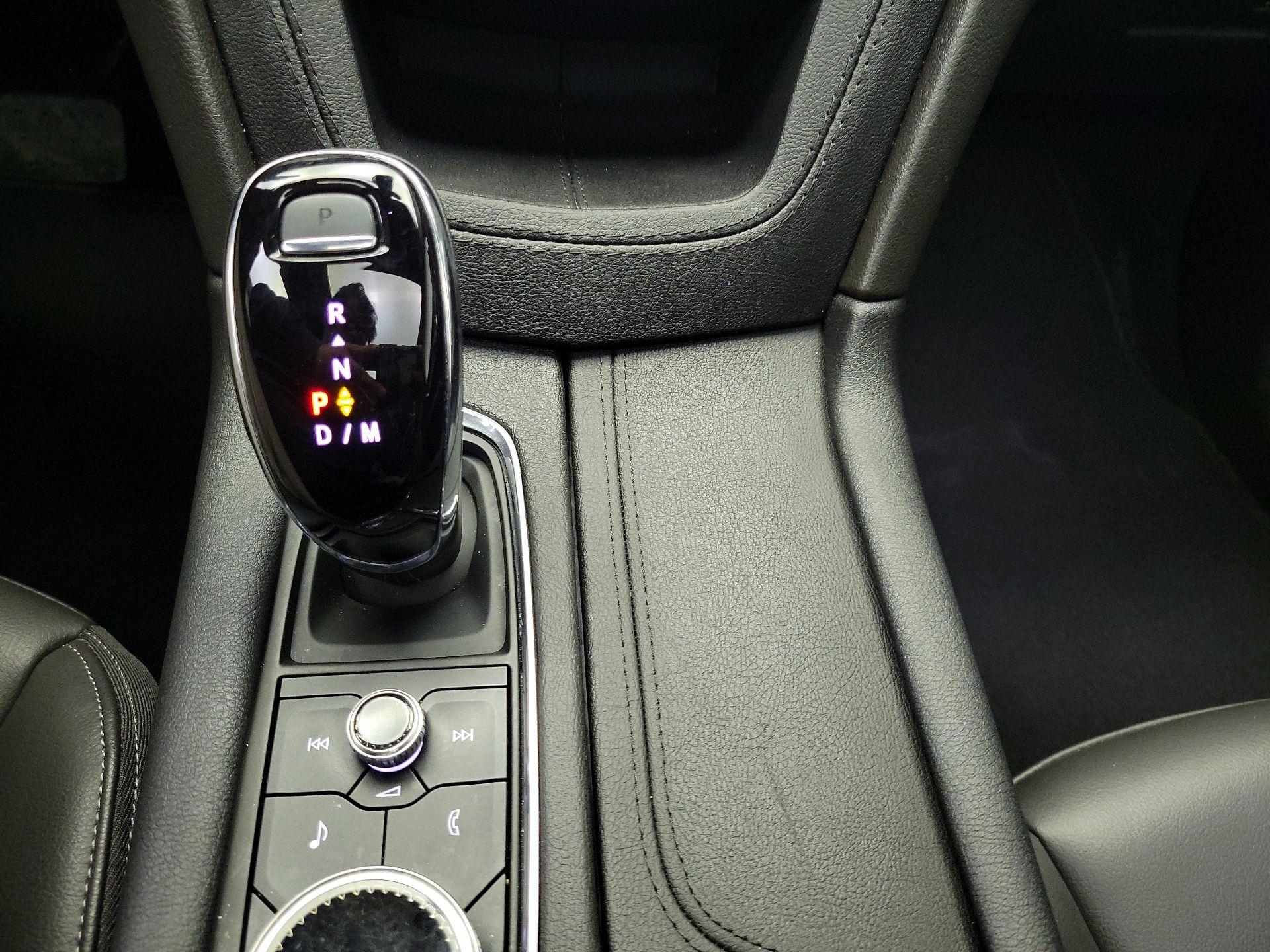 Thumbnail: 2024 Cadillac XT6 - 17