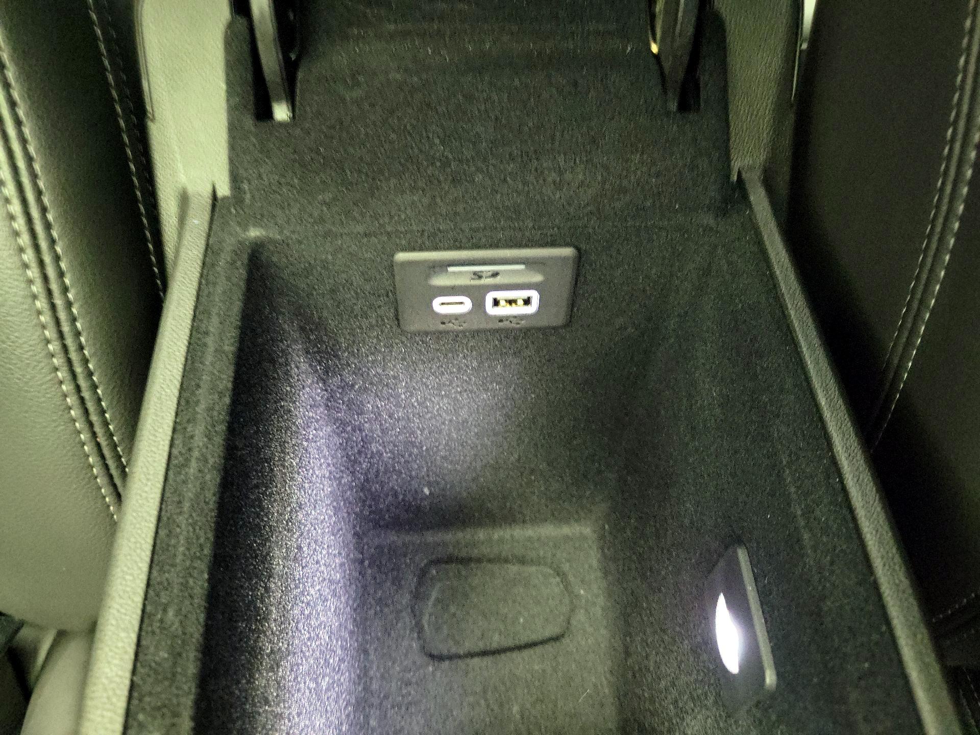 Thumbnail: 2024 Cadillac XT6 - 18