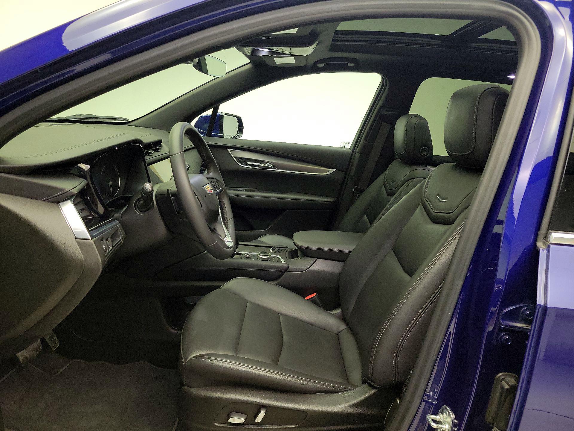 Thumbnail: 2024 Cadillac XT6 - 19