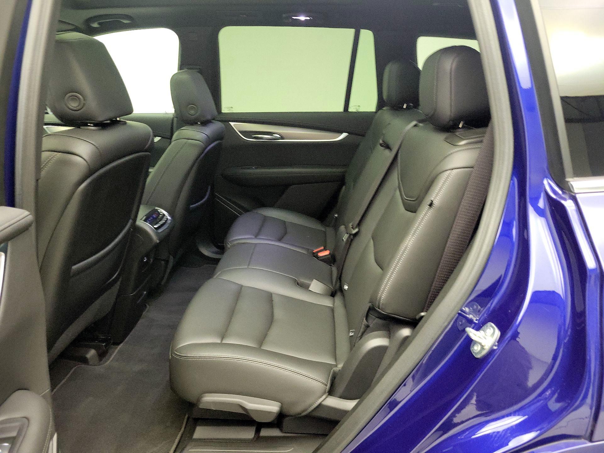 Thumbnail: 2024 Cadillac XT6 - 20