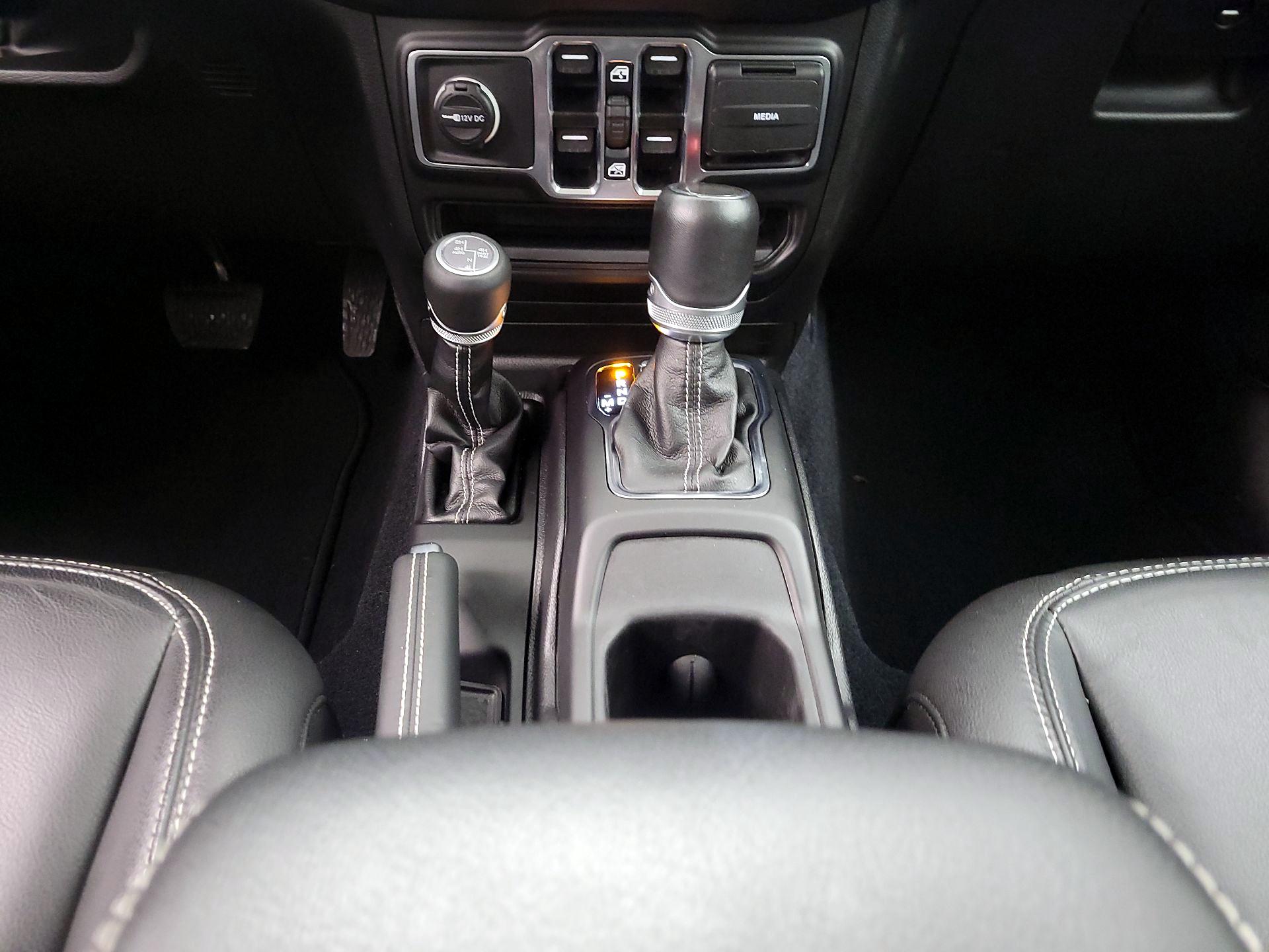 Thumbnail: 2023 Jeep Wrangler - 18