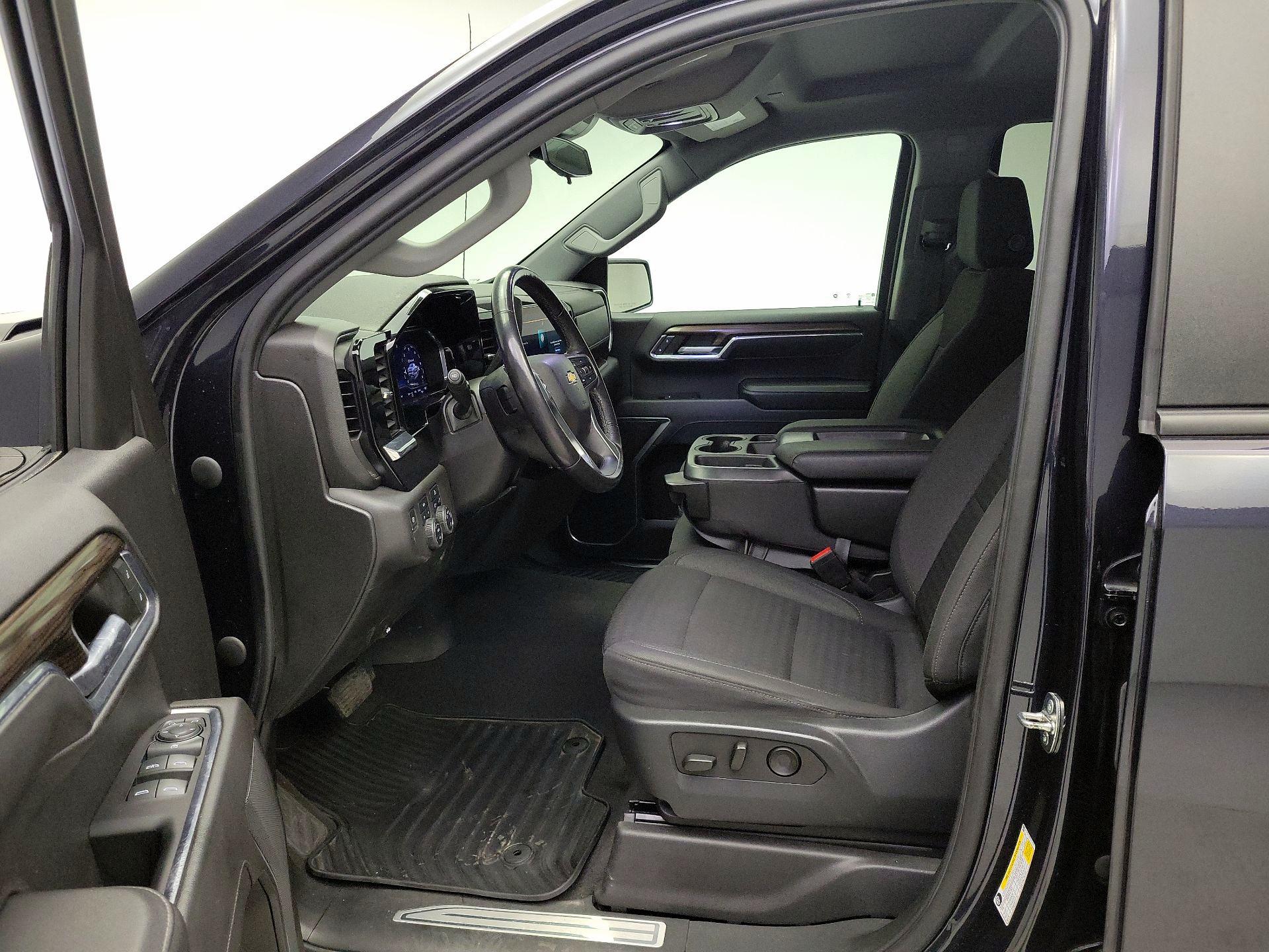 Thumbnail: 2022 Chevrolet Silverado 1500 - 11