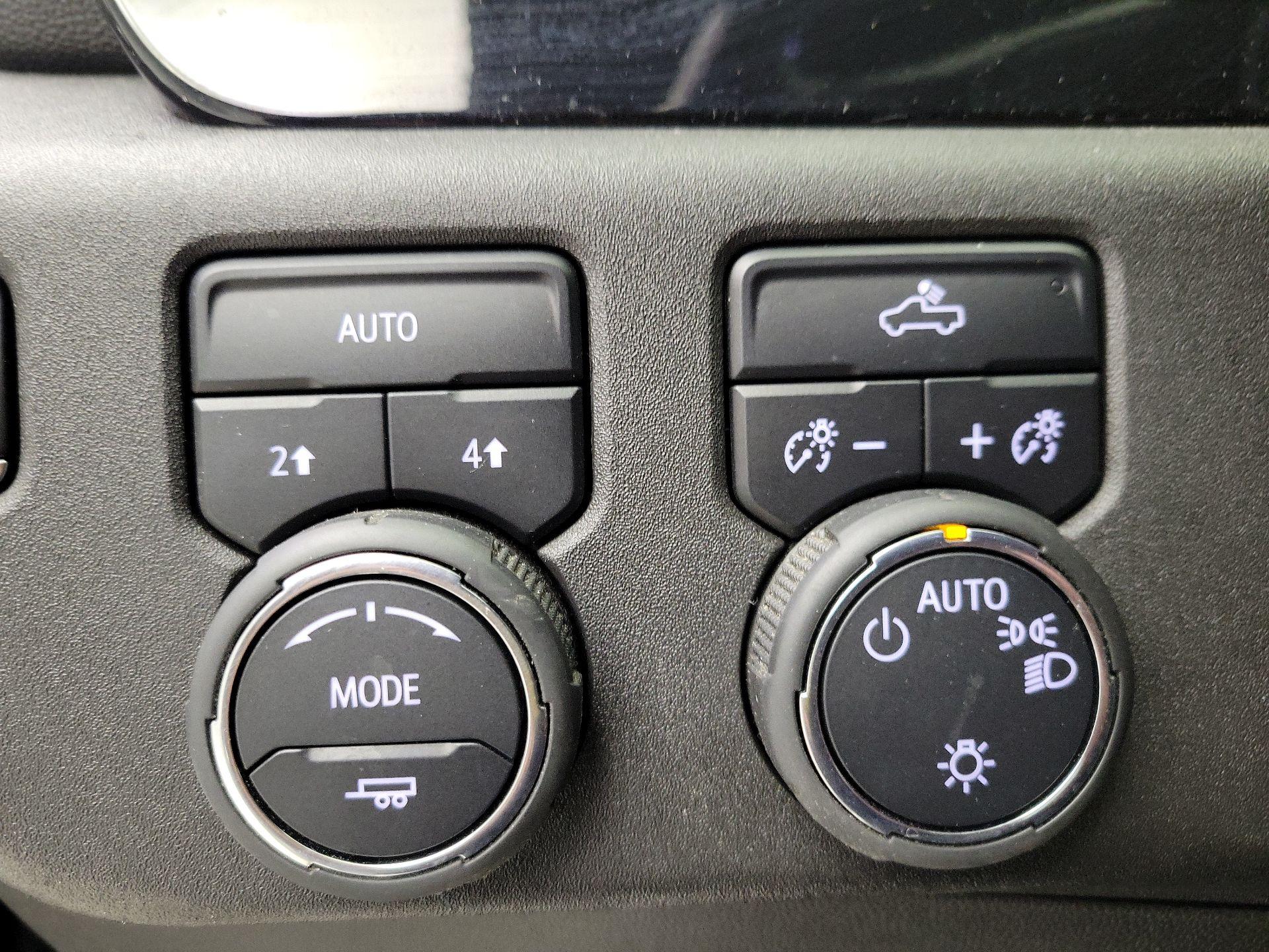 Thumbnail: 2022 Chevrolet Silverado 1500 - 13