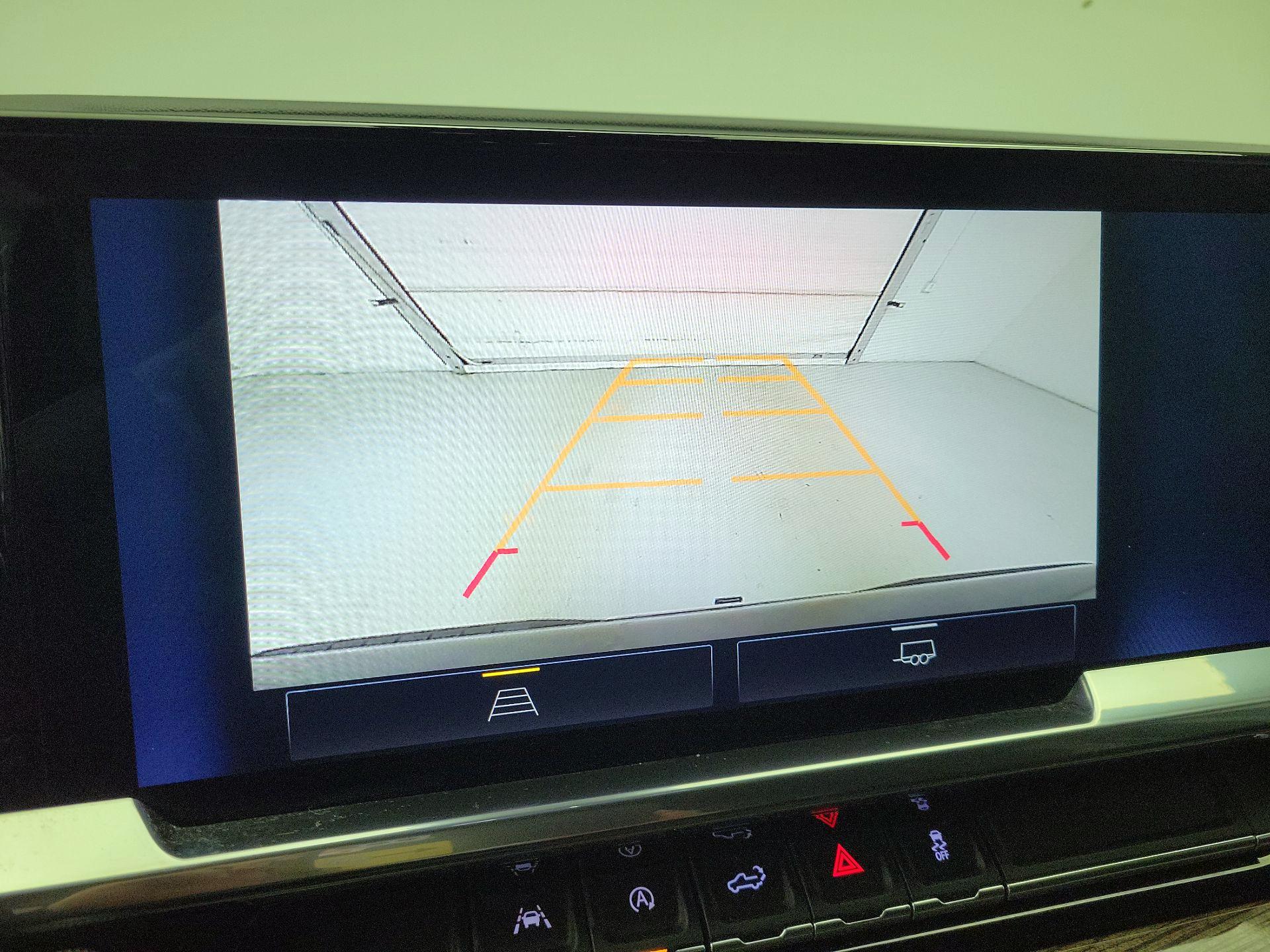 Thumbnail: 2022 Chevrolet Silverado 1500 - 14