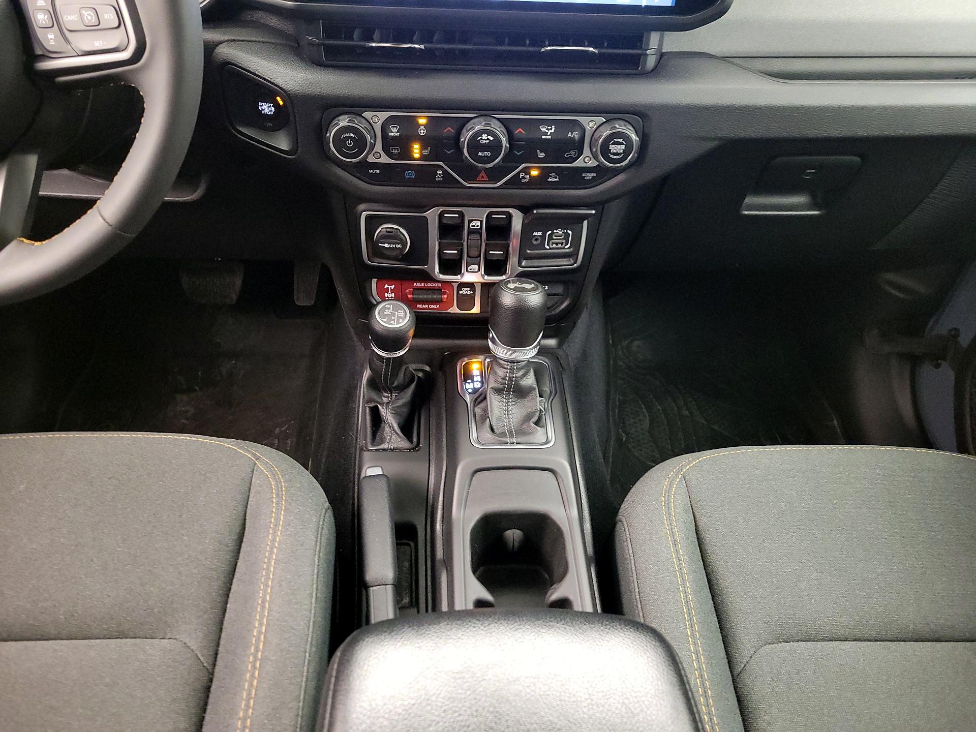 Thumbnail: 2024 Jeep Wrangler - 17