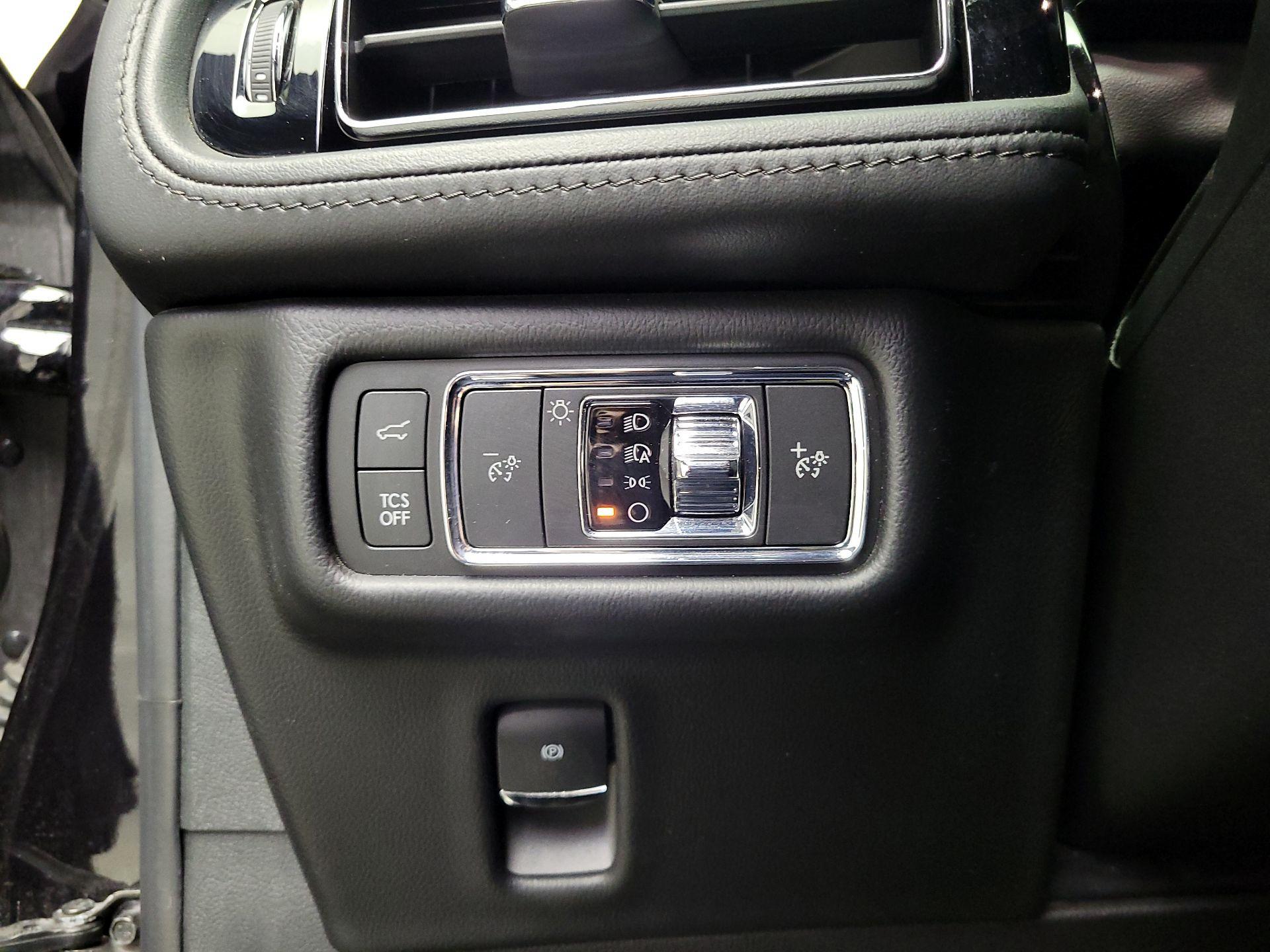 Thumbnail: 2022 Lincoln Nautilus - 13