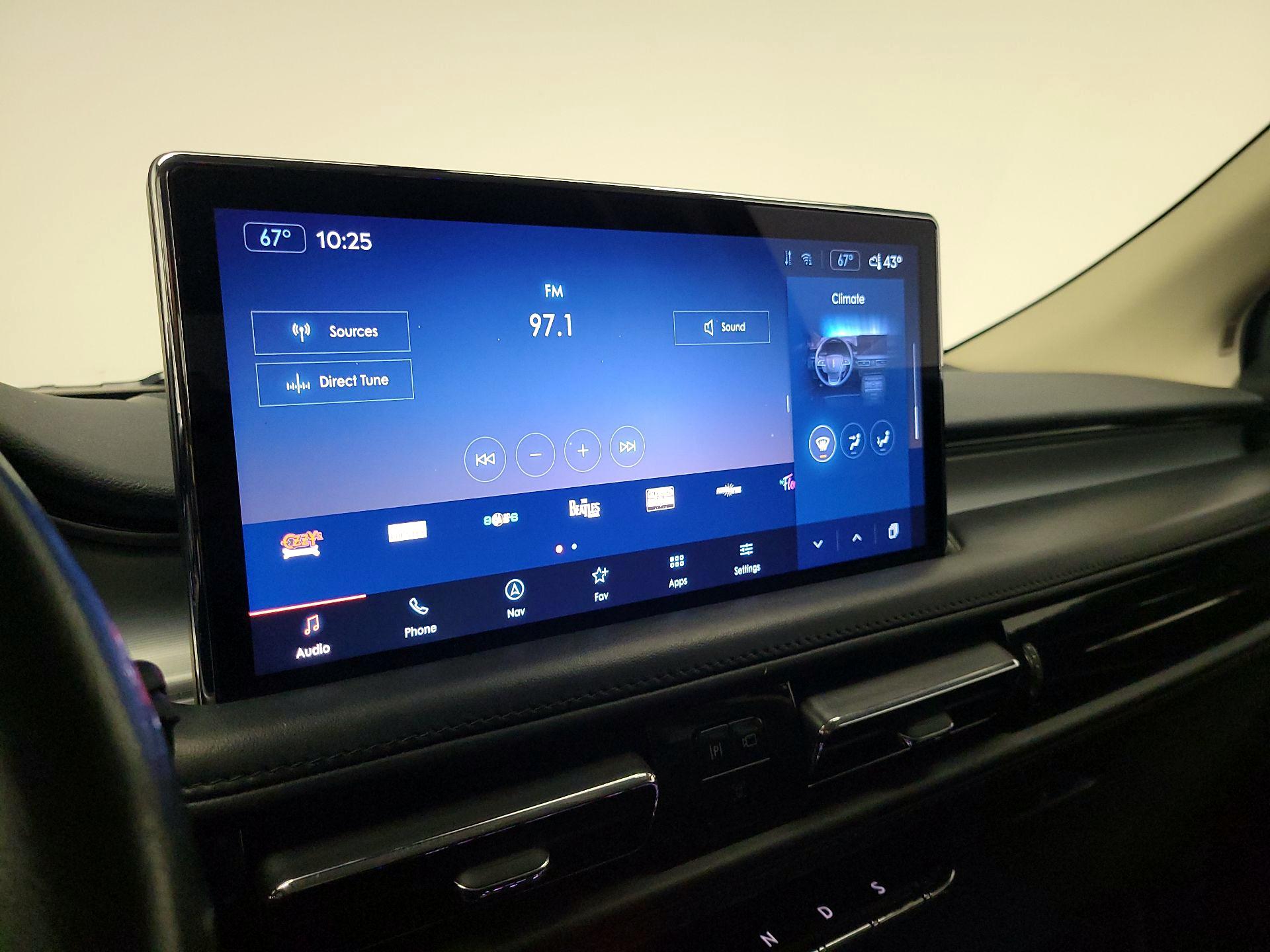 Thumbnail: 2022 Lincoln Nautilus - 16