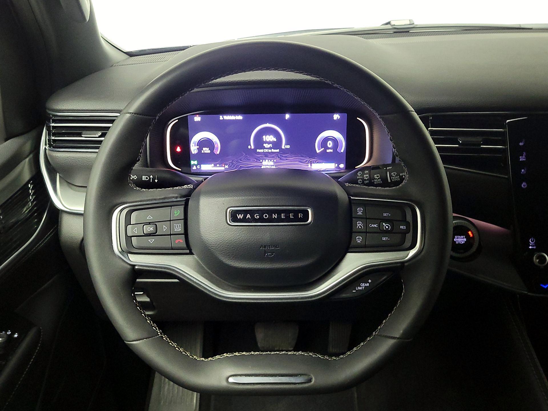 Thumbnail: 2023 Jeep Wagoneer - 10