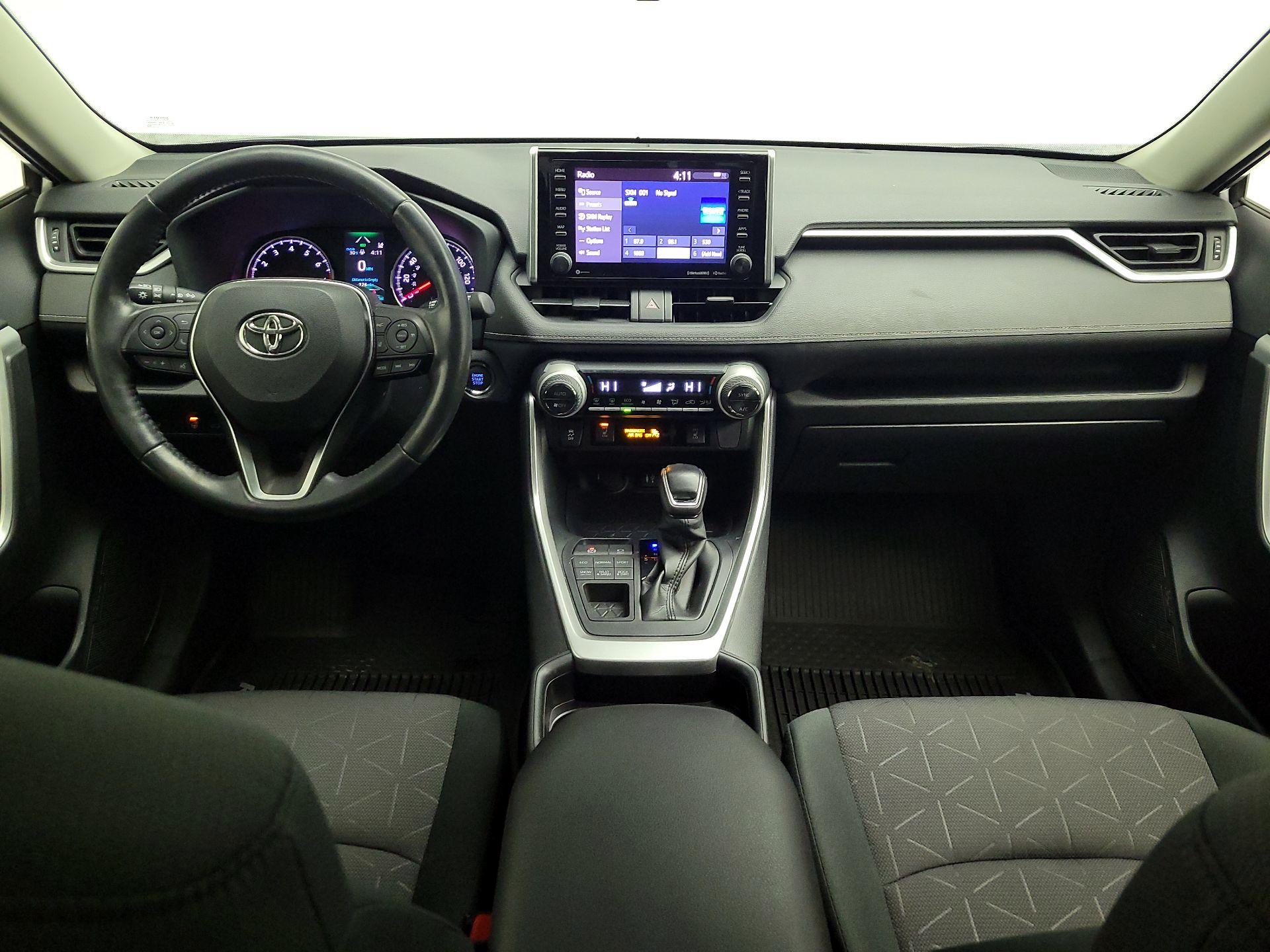 Thumbnail: 2019 Toyota RAV4 - 9