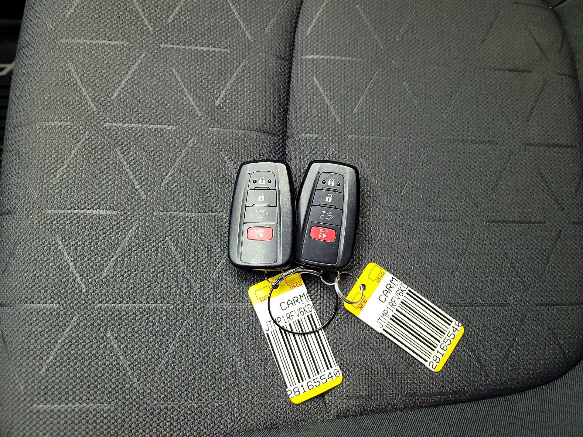 Thumbnail: 2019 Toyota RAV4 - 20