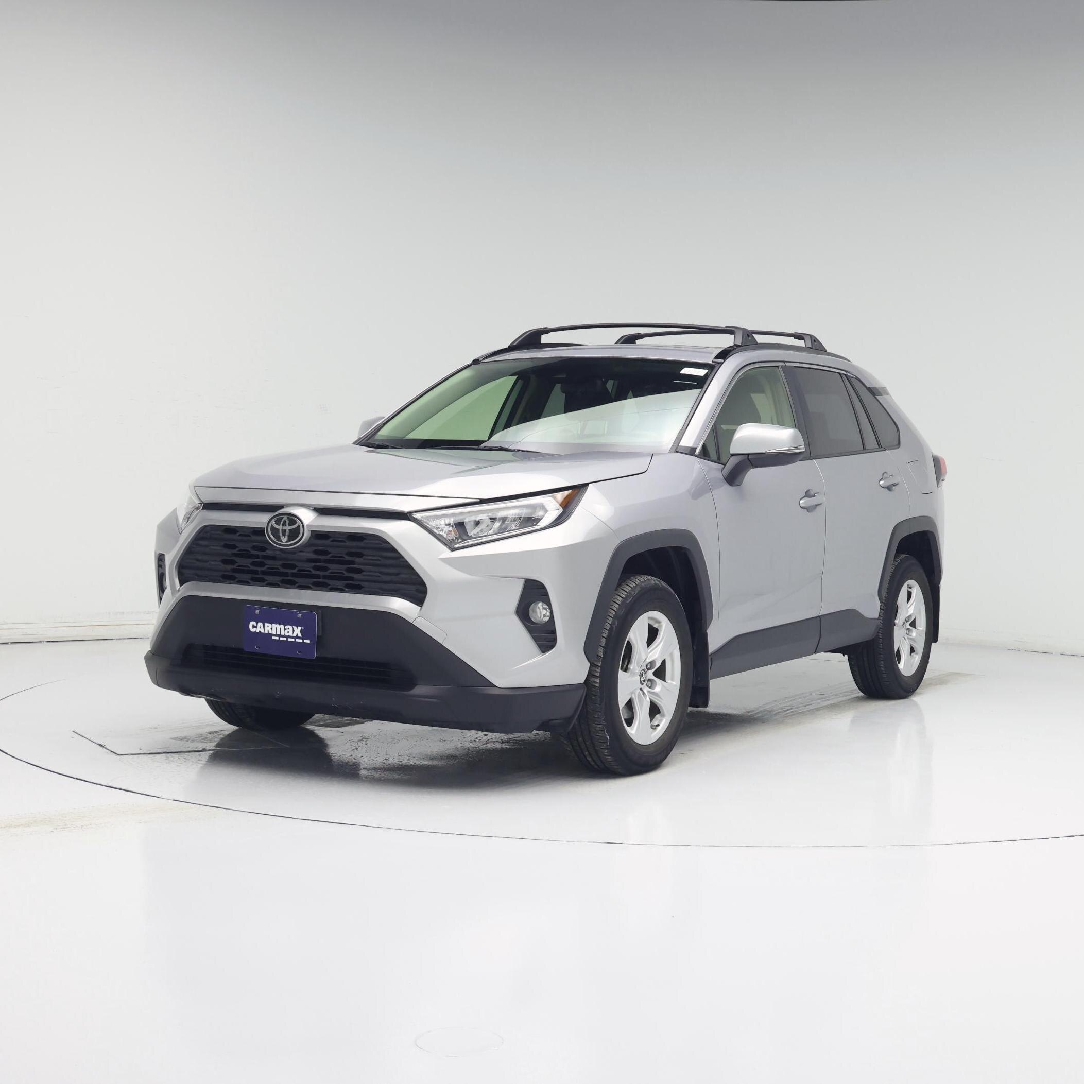 Thumbnail: 2019 Toyota RAV4 - 4