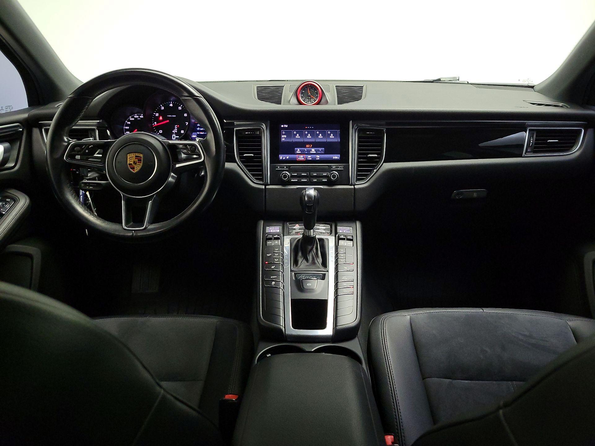 Thumbnail: 2018 Porsche Macan - 9