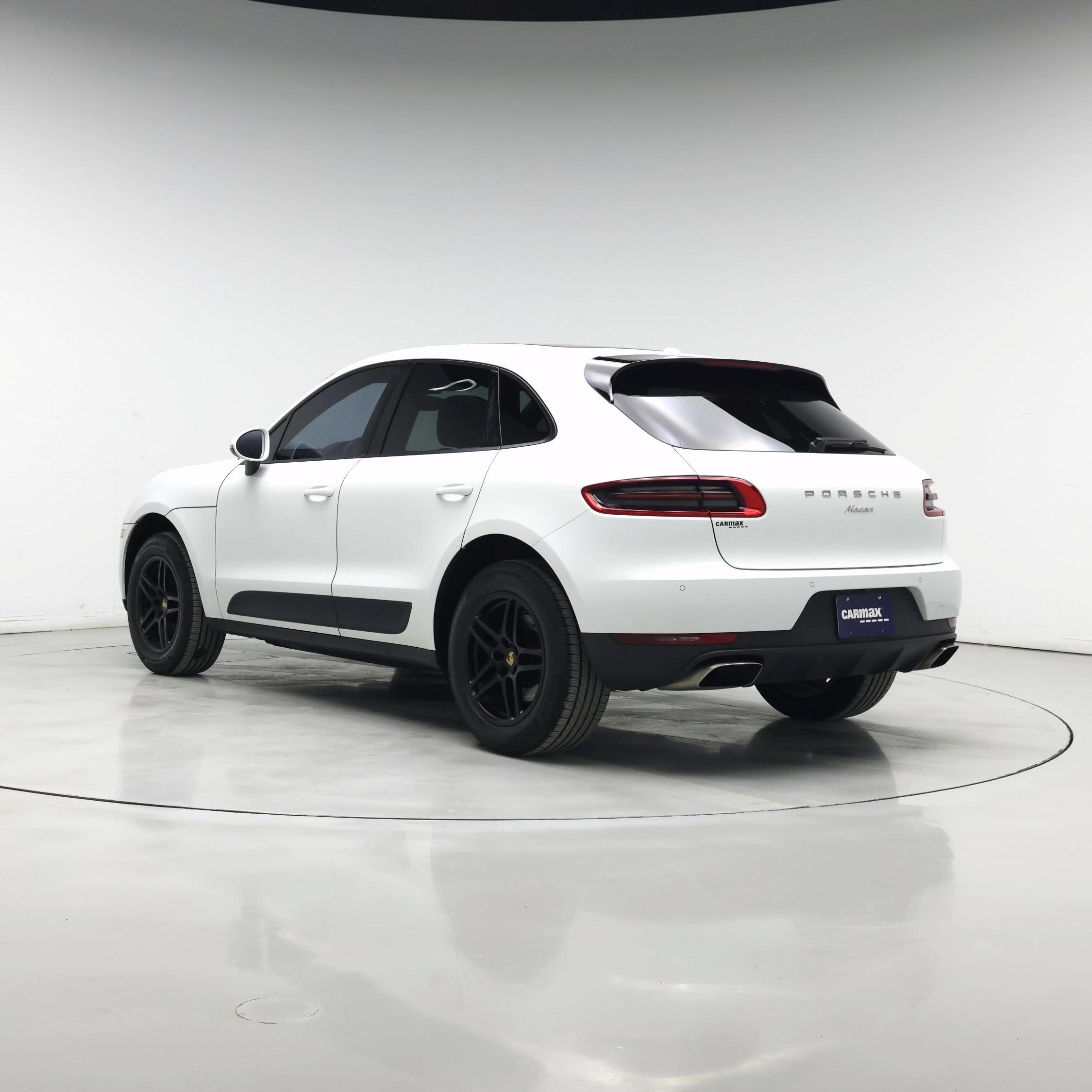 Thumbnail: 2018 Porsche Macan - 2